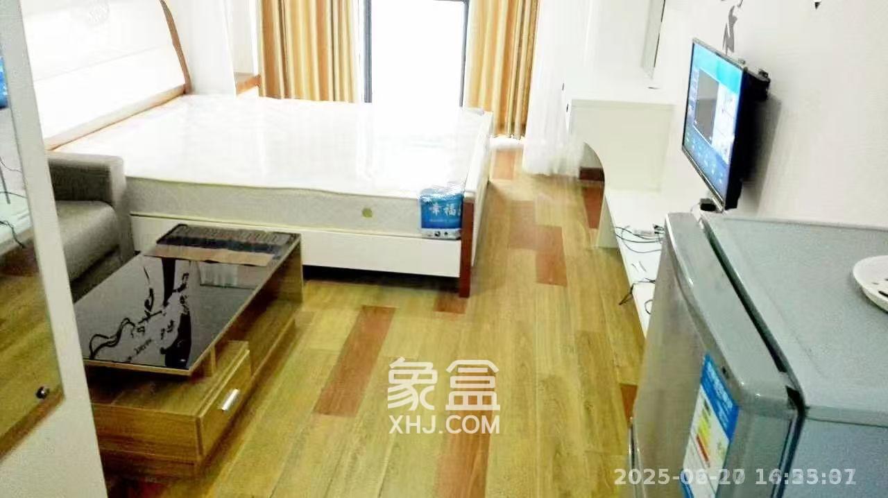 达美D6区  1室1厅1卫   1400.00元/月室内图
