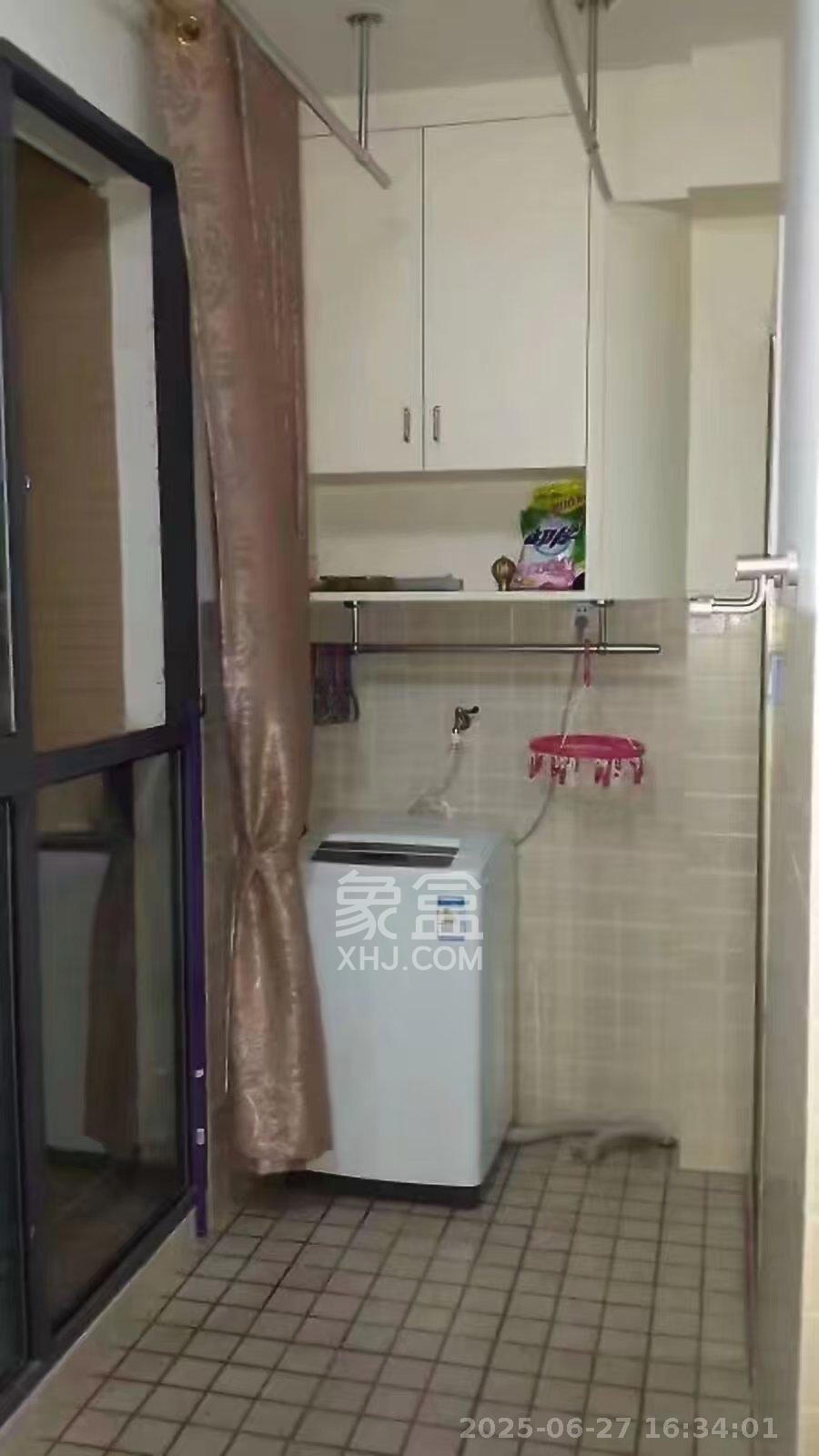 万芙锦城  3室2厅1卫   2500.00元/月室内图