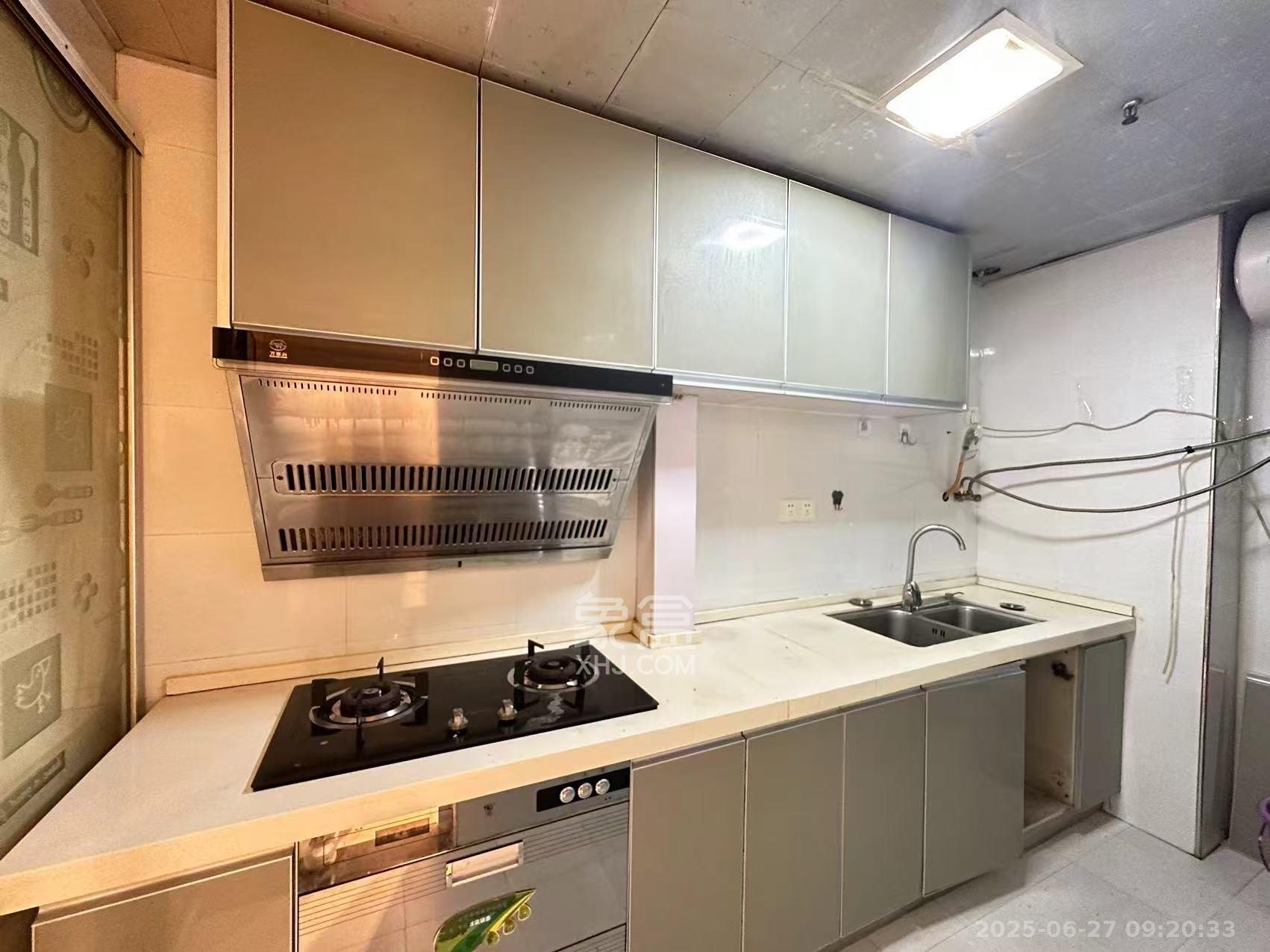 红星国际星城 1室1厅1卫 2200.0元/月 红星国际星城 1室1厅1卫 2200.0元/月室内图