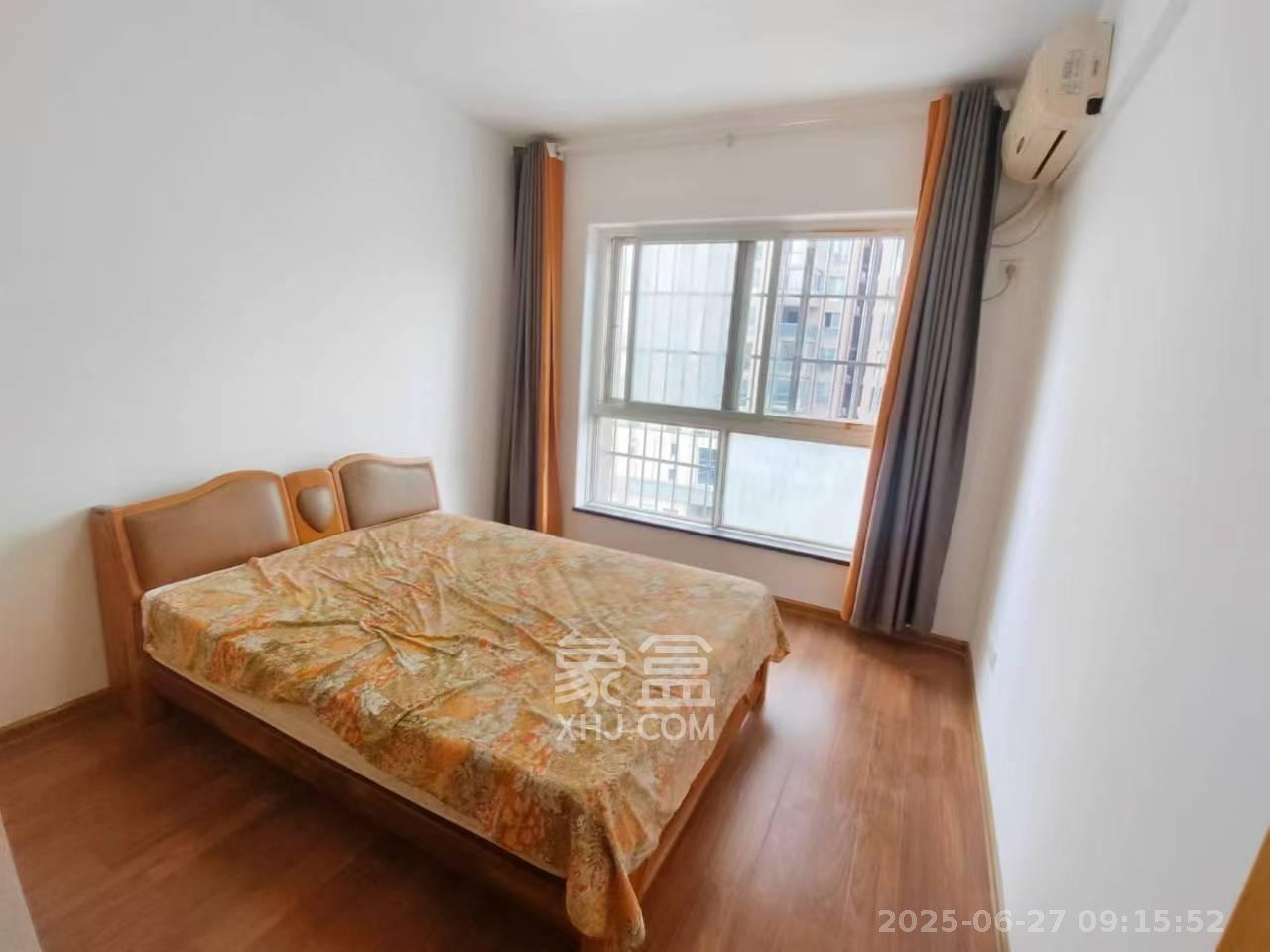 伍家岭生活广场  2室2厅1卫    2200.0元/月 伍家岭生活广场  2室2厅1卫    2200.0元/月室内图