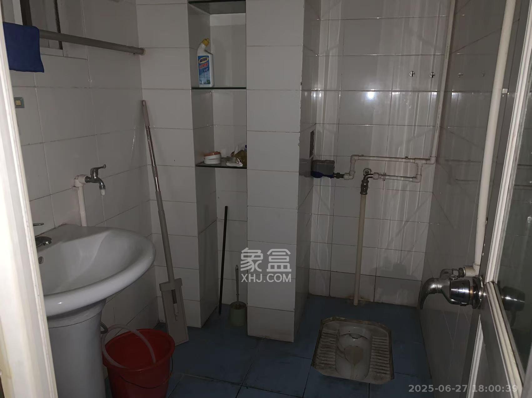 兴威名座  2室1厅1卫    2600.0元/月室内图