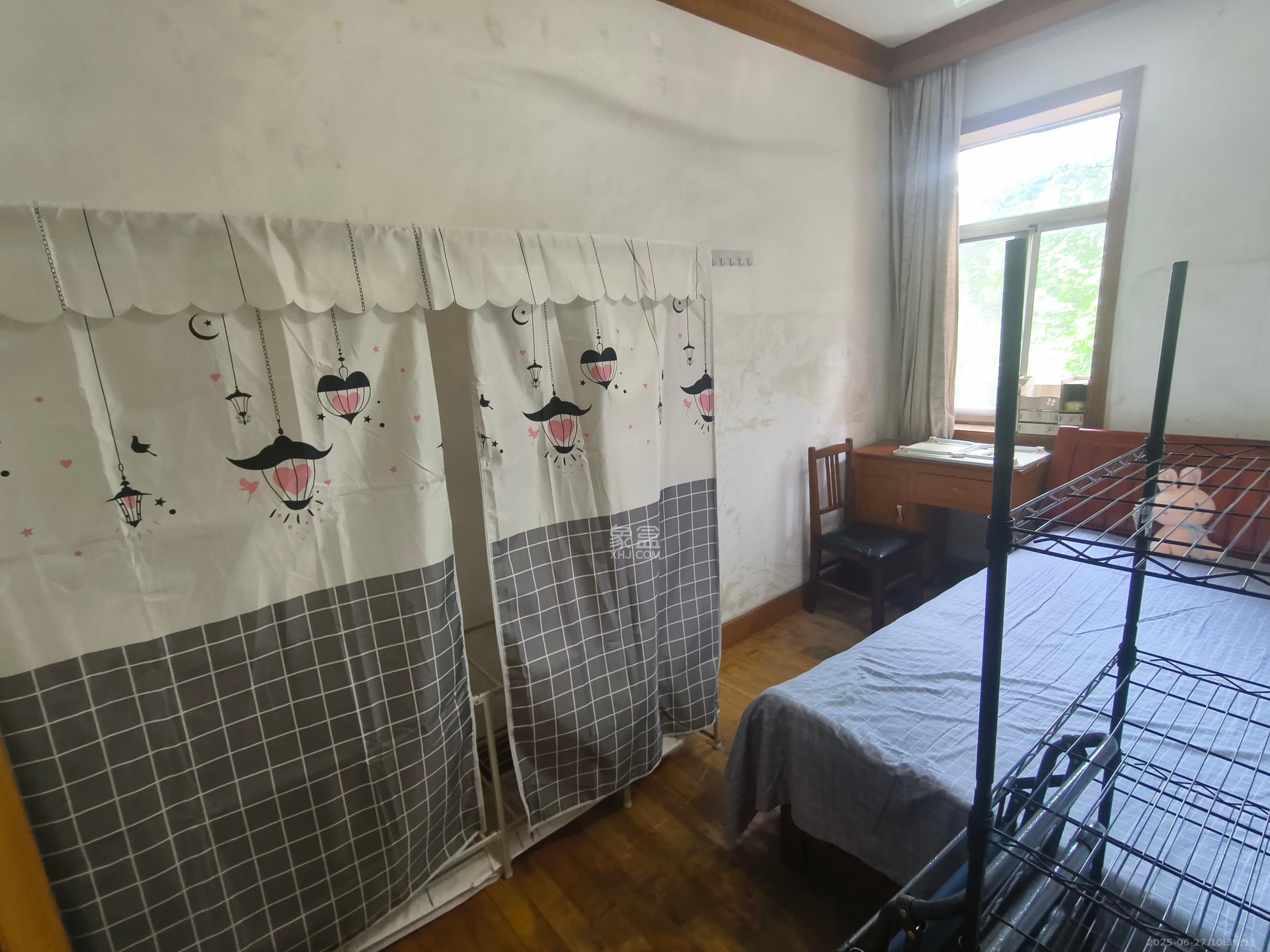 湘雅医学院(湘雅附一北院)  3室1厅1卫    2200.0元/月 湘雅医学院(湘雅附一北院)  3室1厅1卫    2200.0元/月室内图