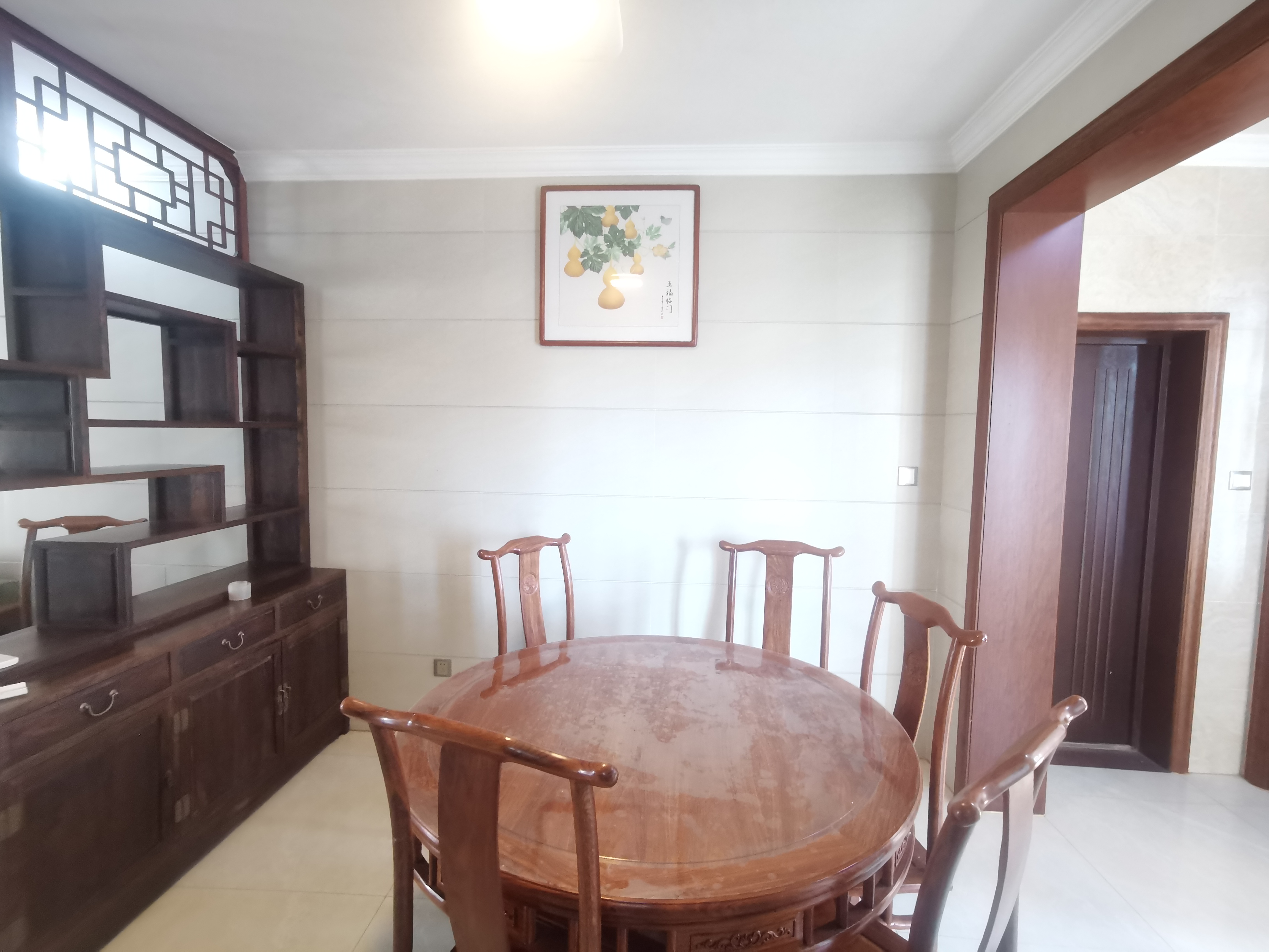 海阔天空-国瑞城二期(雅仕苑) 4室2厅2卫 5300.0元/月 海阔天空-国瑞城二期(雅仕苑) 4室2厅2卫 5300.0元/月室内图