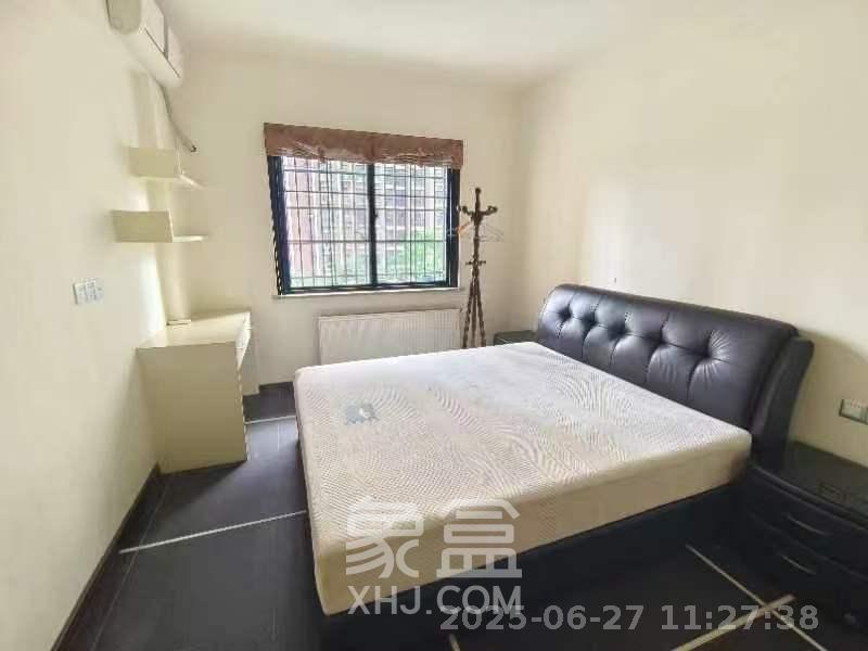 沁园春御院  3室2厅2卫   3400.00元/月室内图
