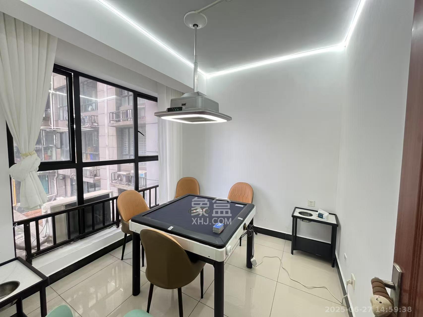 湘腾城市广场 2室1厅1卫 2800.0元/月 湘腾城市广场 2室1厅1卫 2800.0元/月室内图