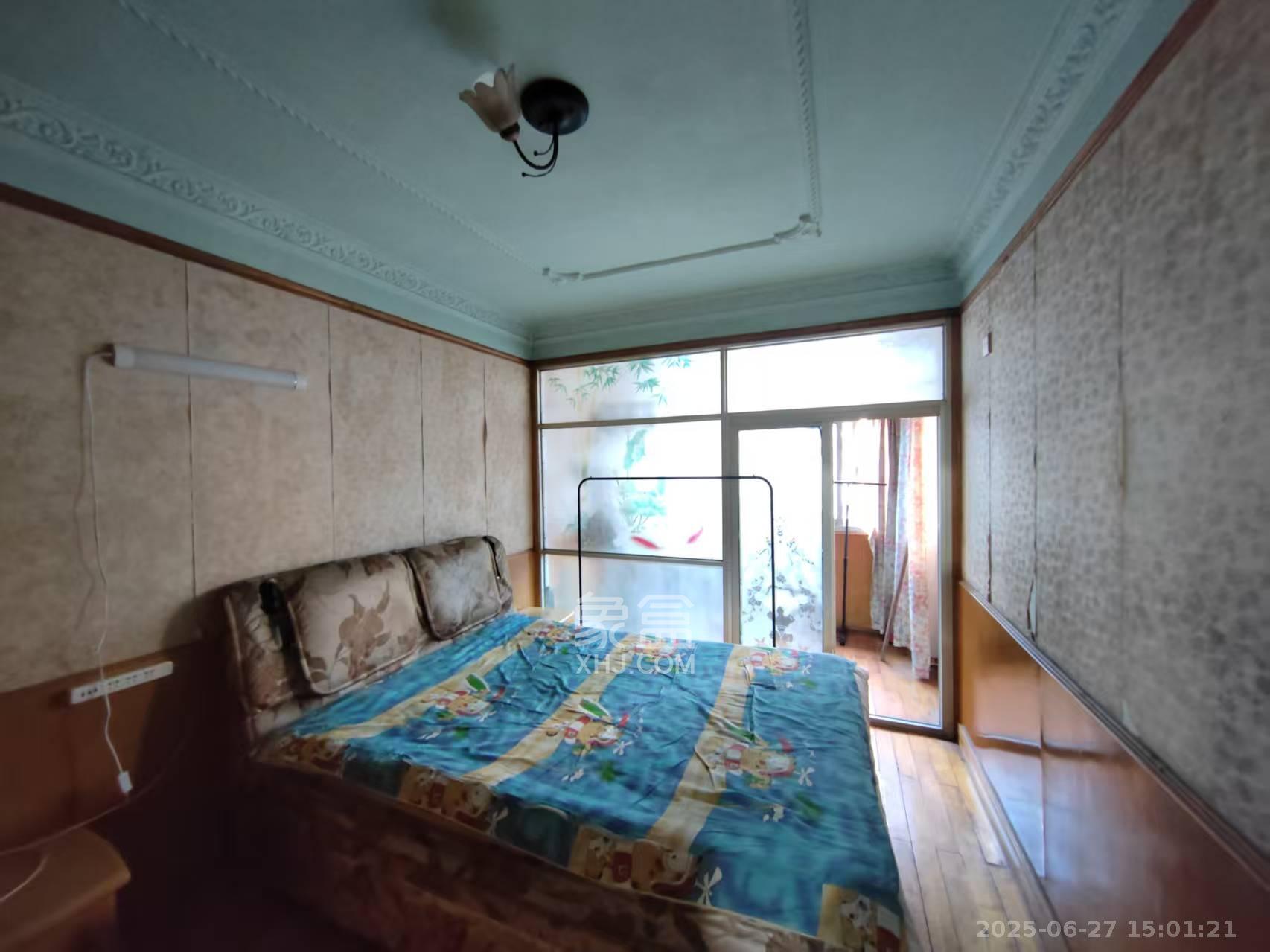 建湘新村  2室1厅1卫    1300.0元/月 建湘新村  2室1厅1卫    1300.0元/月室内图