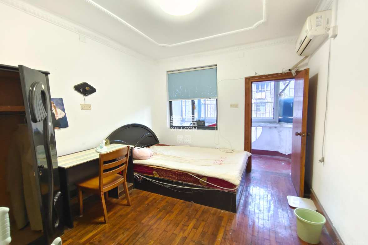 英才园三片  3室2厅1卫    1900.0元/月 英才园三片  3室2厅1卫    1900.0元/月室内图