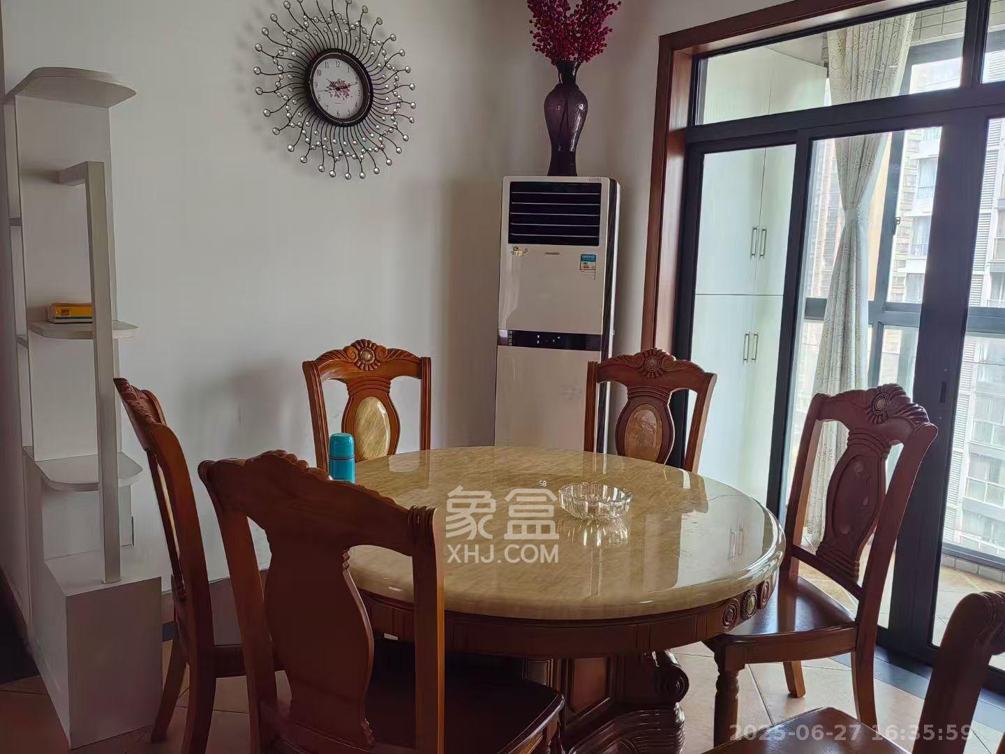 恒基凯旋门一二期  3室2厅1卫    2500.0元/月室内图