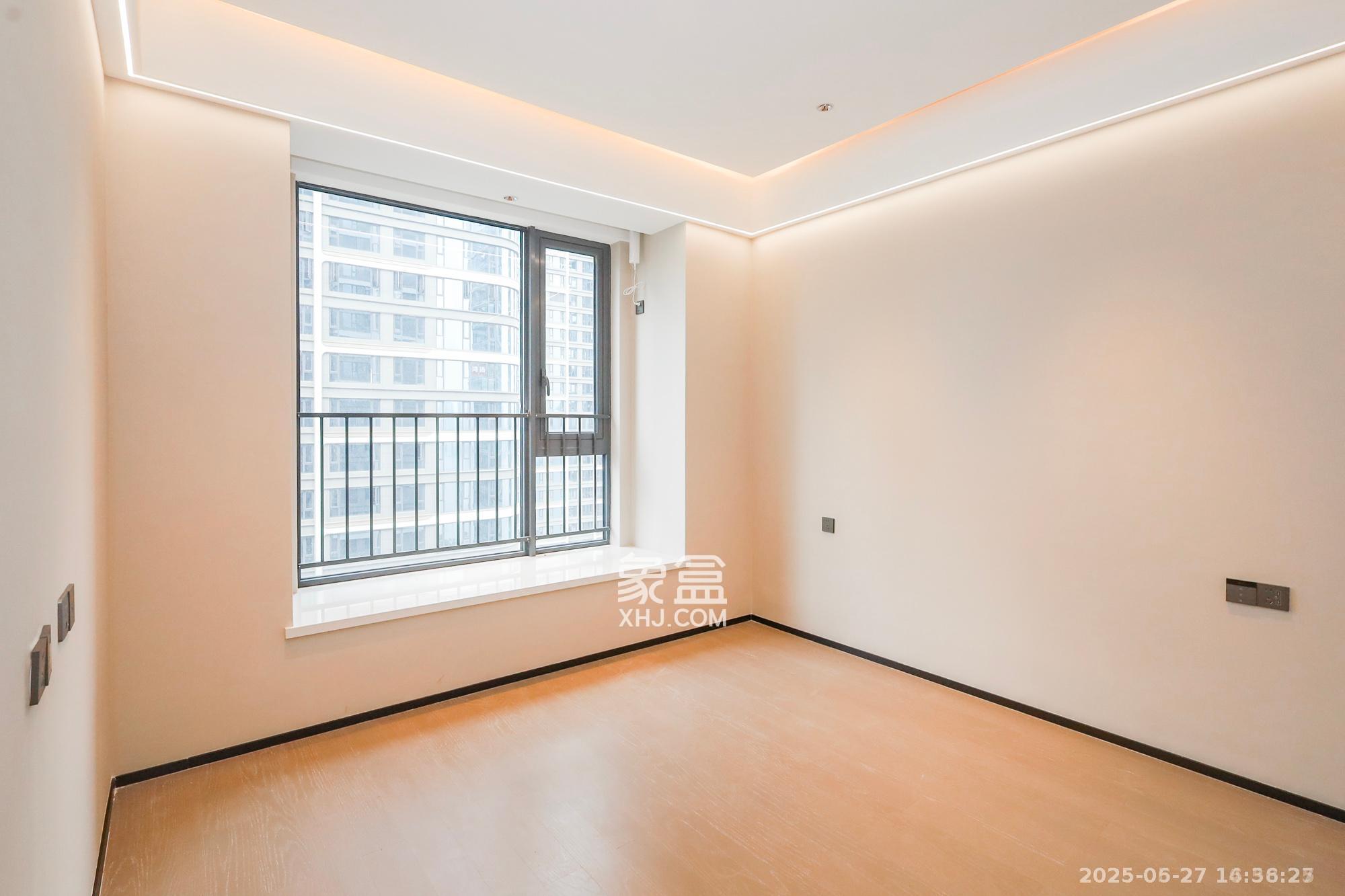 旭辉铂悦湘江  4室2厅3卫    16000.0元/月室内图