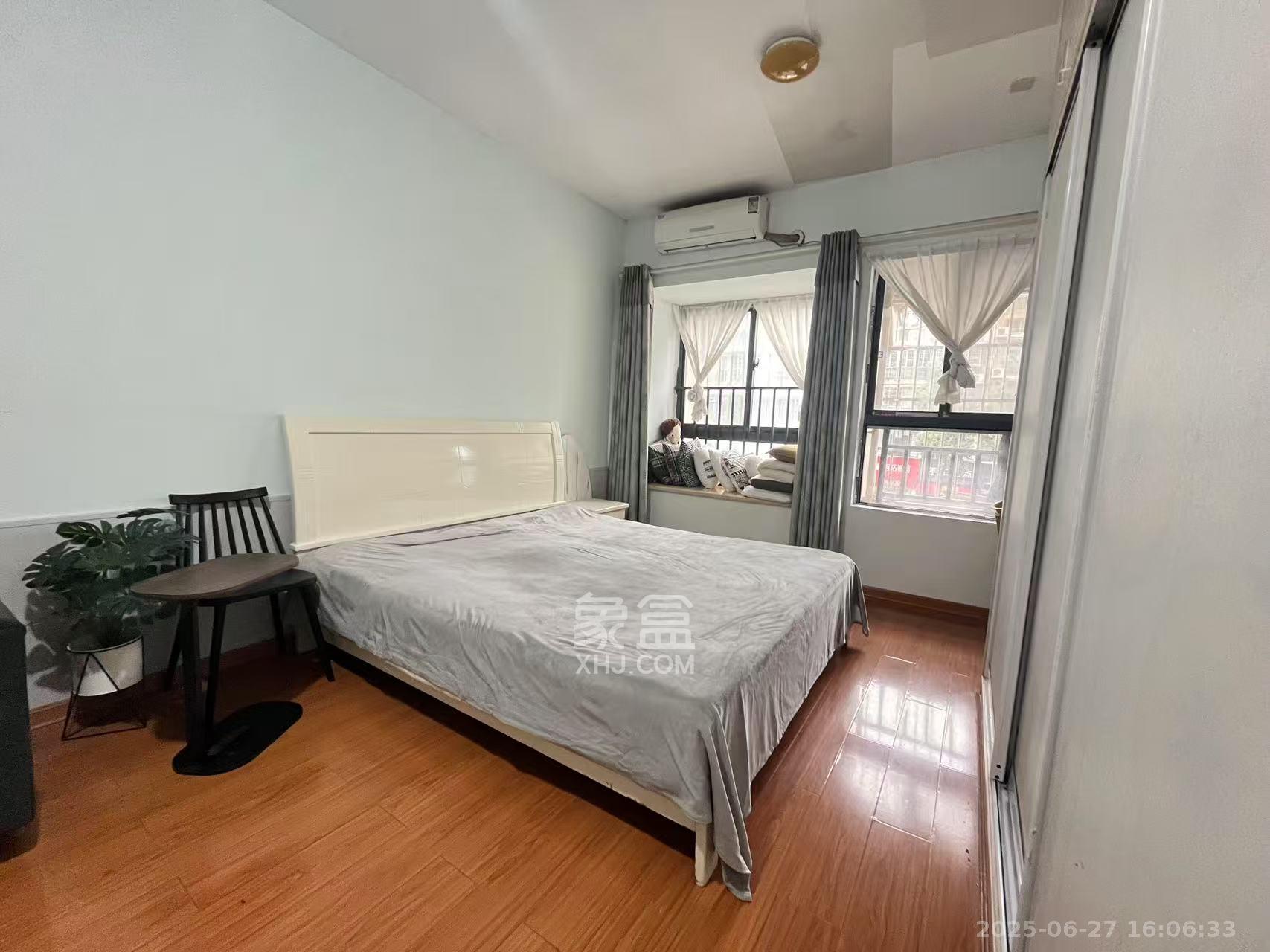 上峰苑（兰亭玥岛）  1室1厅1卫    1300.0元/月室内图