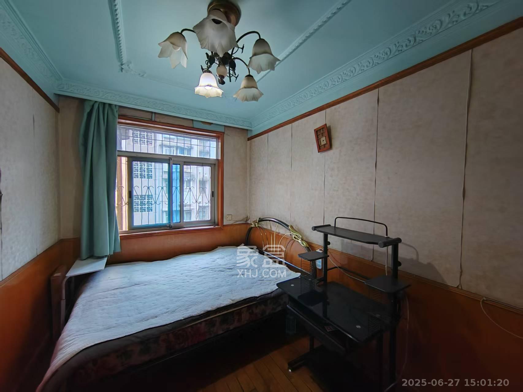 建湘新村  2室1厅1卫    1300.0元/月 建湘新村  2室1厅1卫    1300.0元/月室内图