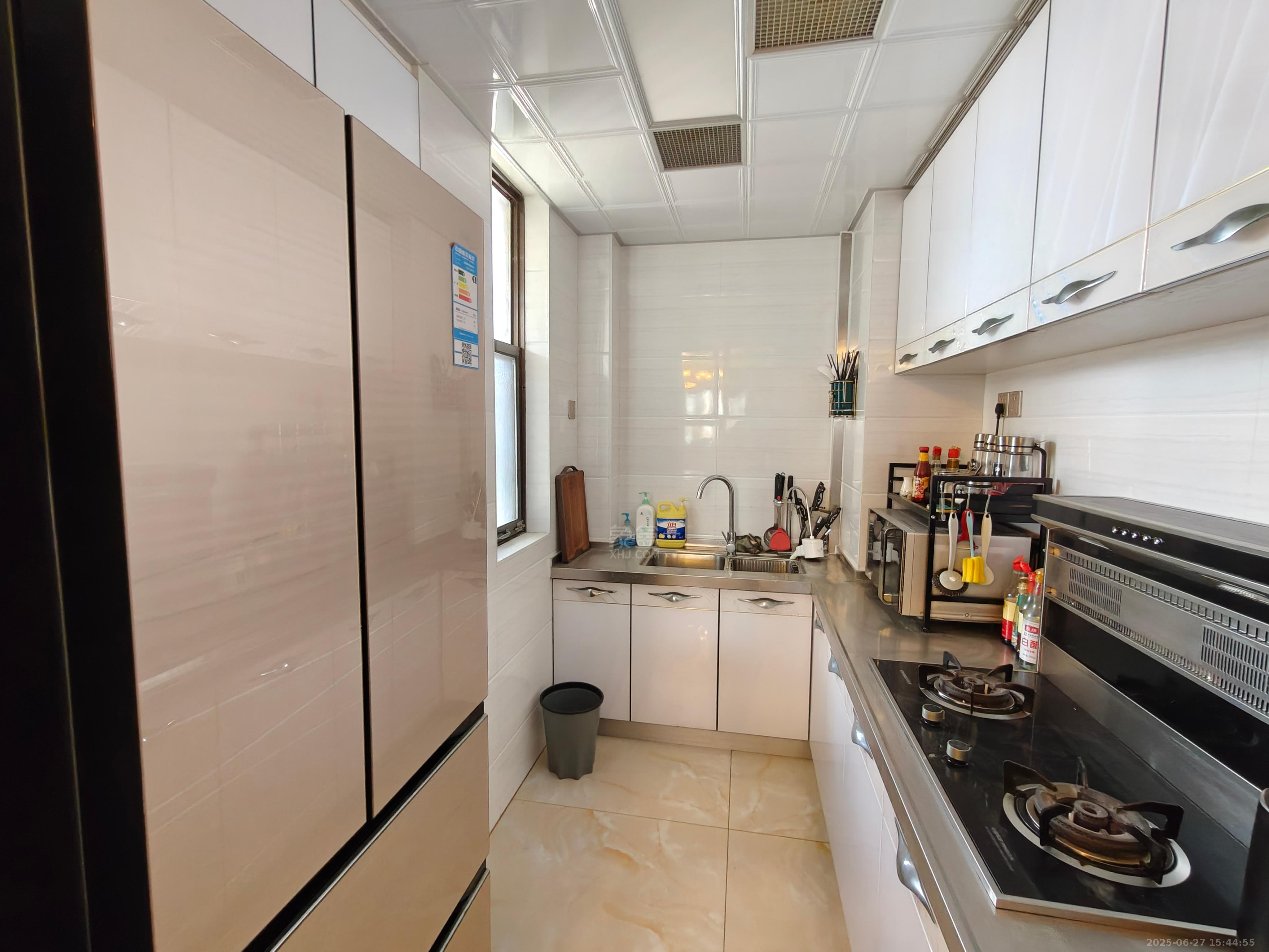 佳兆业金域天下三期 3室2厅1卫 2500.0元/月 佳兆业金域天下三期 3室2厅1卫 2500.0元/月室内图