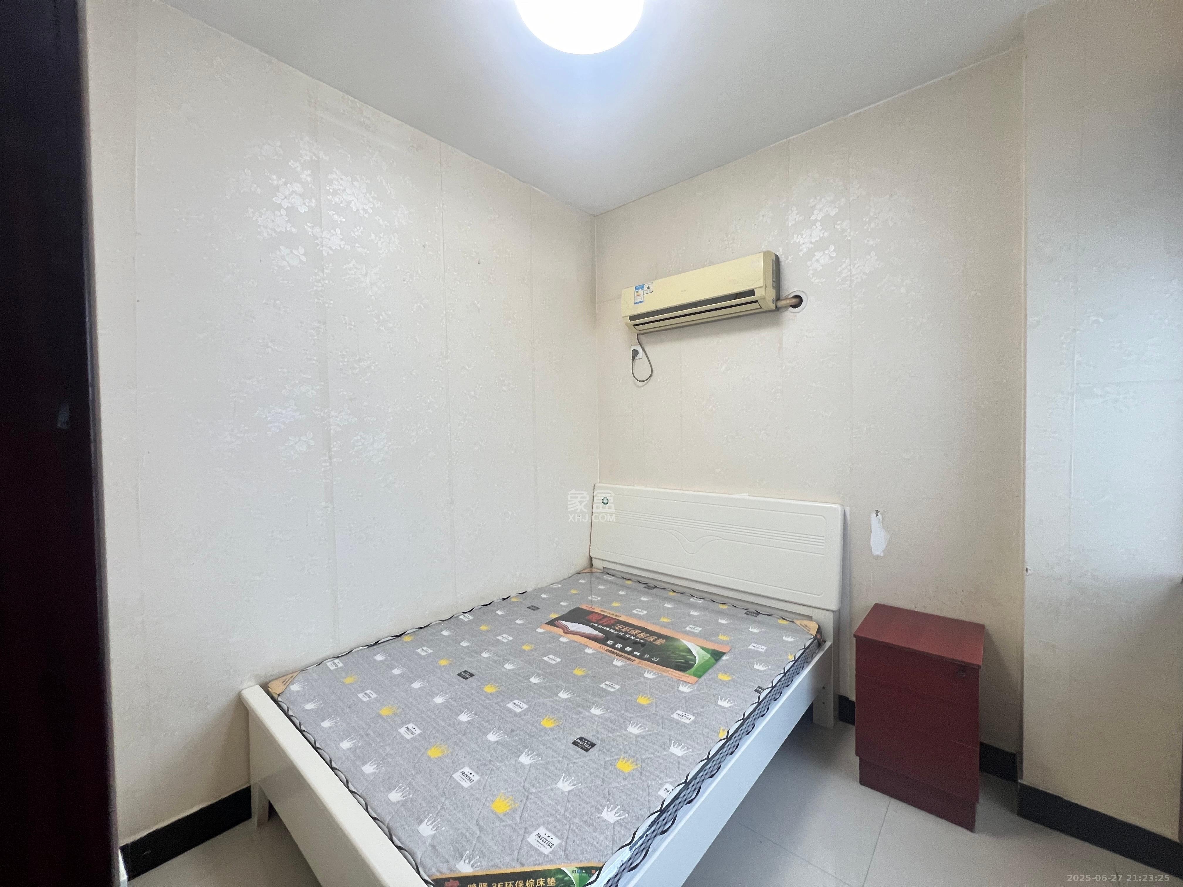 红星国际星城  1室1厅1卫    1600.0元/月室内图