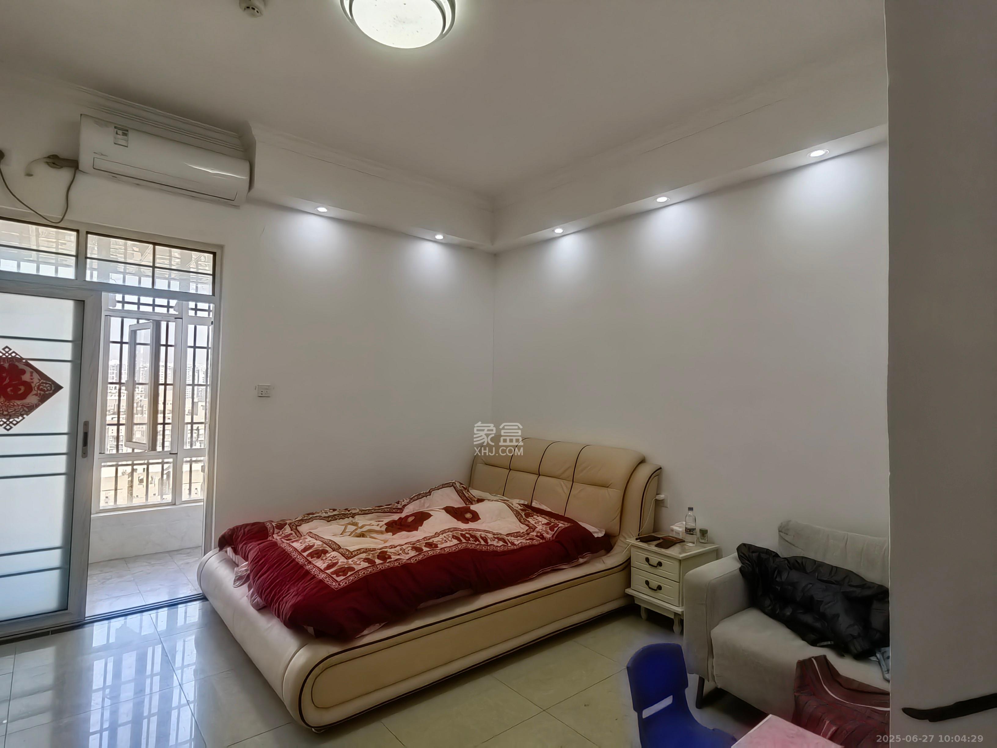 金鼎公园尚  1室1厅1卫    1300.0元/月 金鼎公园尚  1室1厅1卫    1300.0元/月