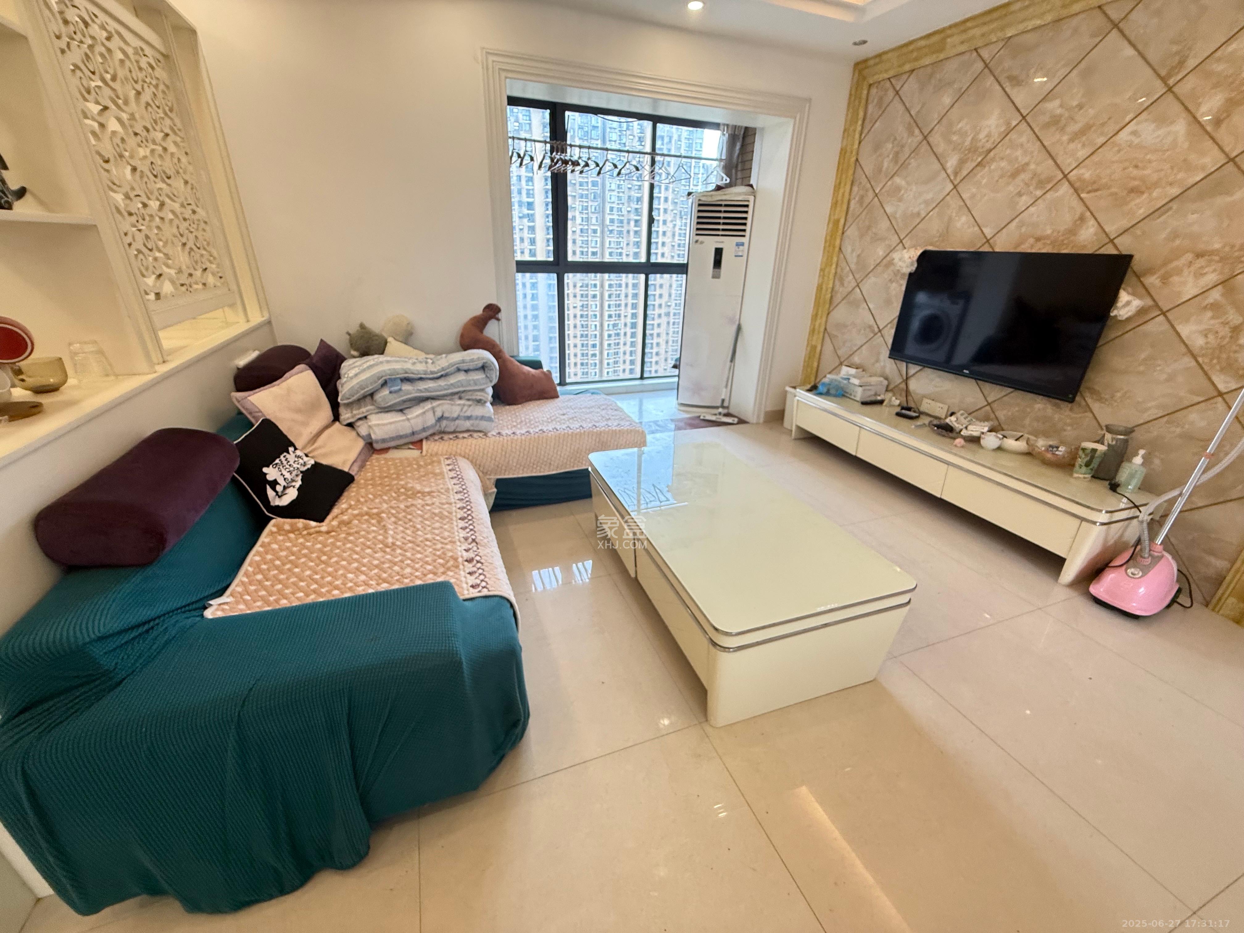 北京御园一二期(国泰嘉园) 1室2厅1卫 2500.0元/月 北京御园一二期(国泰嘉园) 1室2厅1卫 2500.0元/月室内图