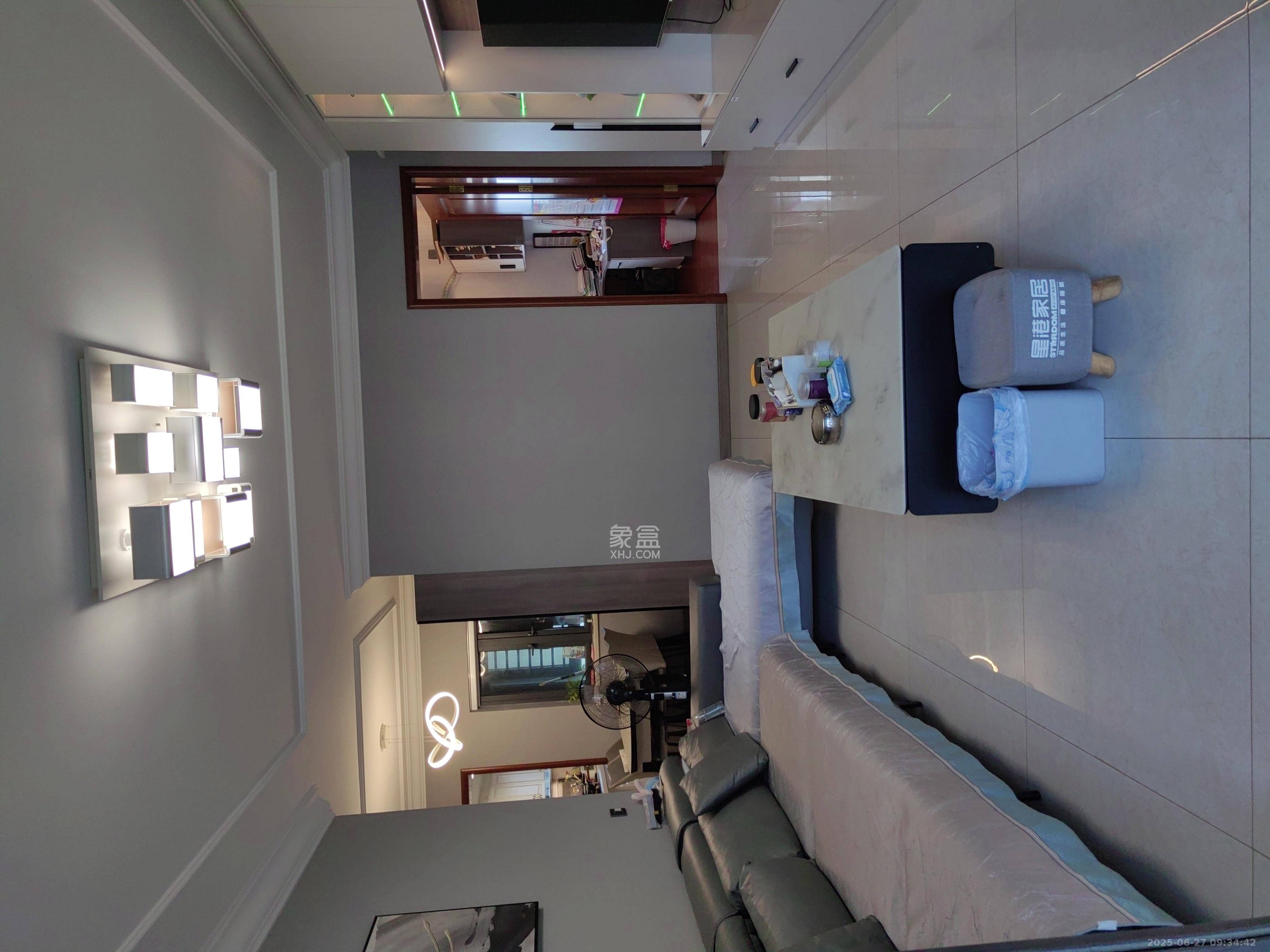 恒大御景半岛 4室2厅2卫 2300.0元/月 恒大御景半岛 4室2厅2卫 2300.0元/月室内图