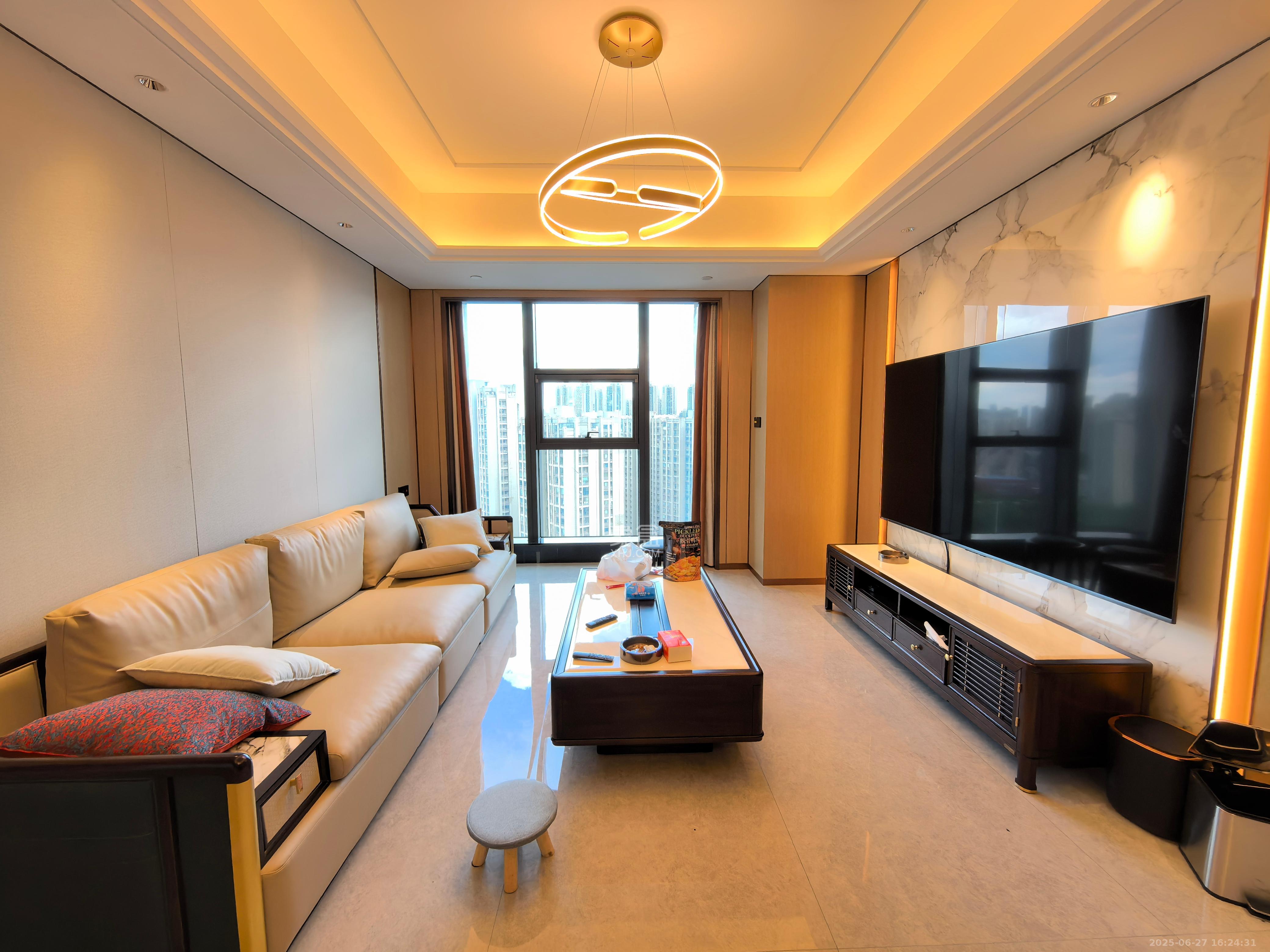 运达中央广场三期  3室2厅2卫    12000.0元/月 运达中央广场三期  3室2厅2卫    12000.0元/月