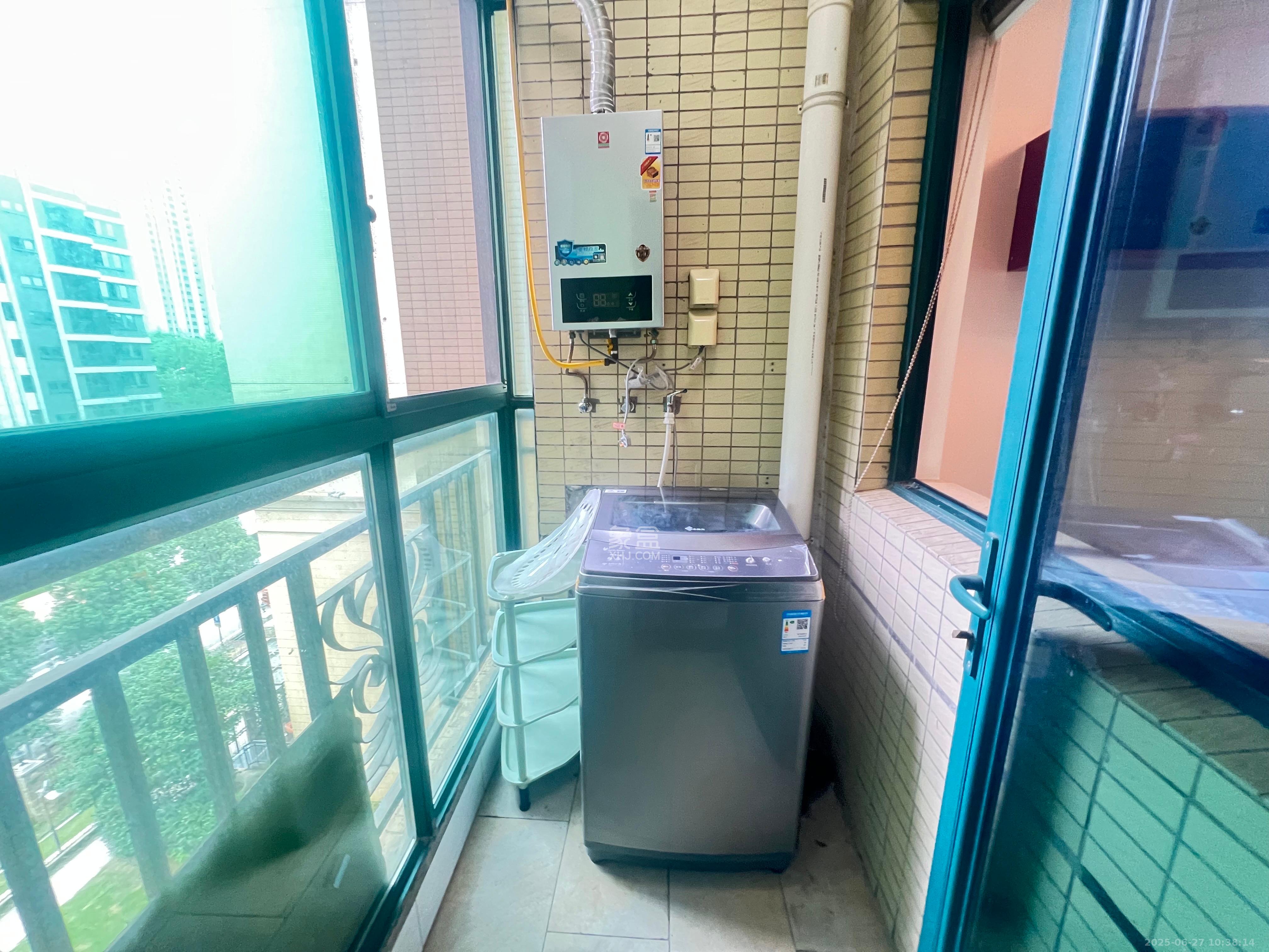 恒大华府  3室2厅1卫   2500.00元/月室内图