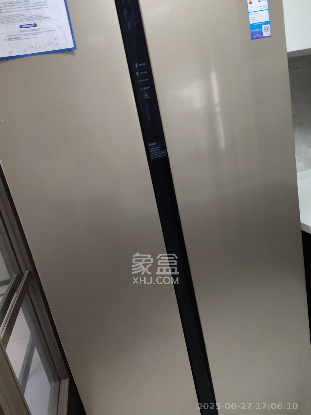 中海阅麓山二期  3室2厅2卫   3200.00元/月室内图
