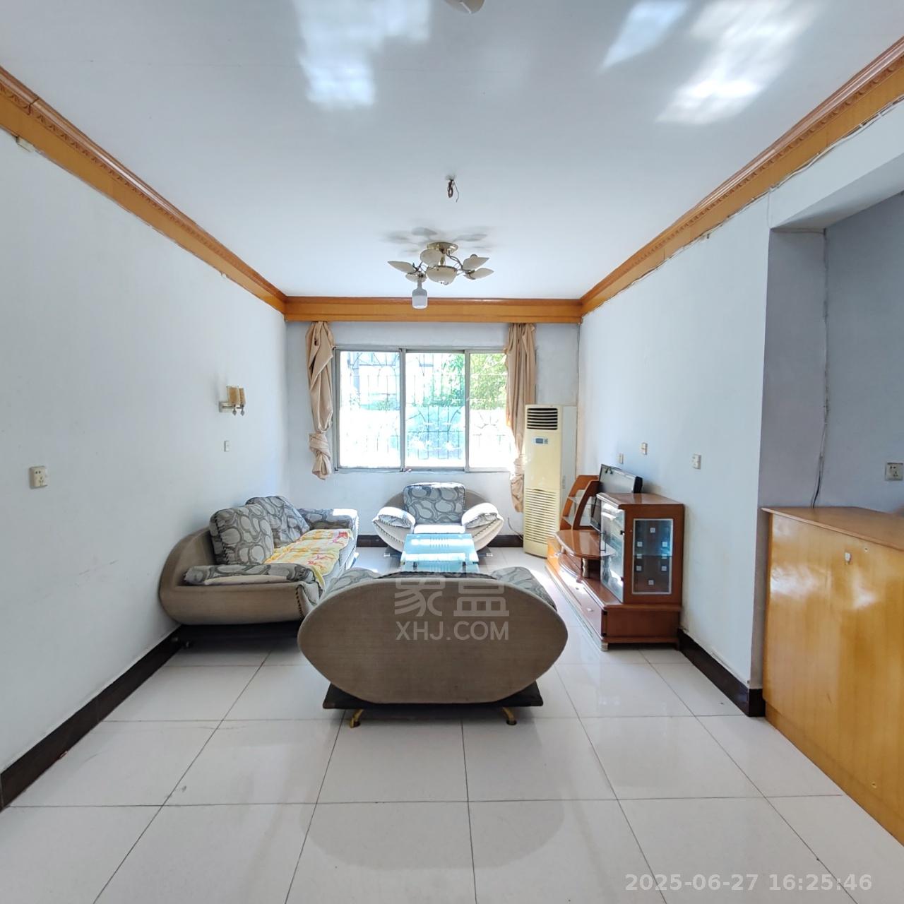 杉塘路散盘 3室2厅1卫 800.0元/月 杉塘路散盘 3室2厅1卫 800.0元/月室内图