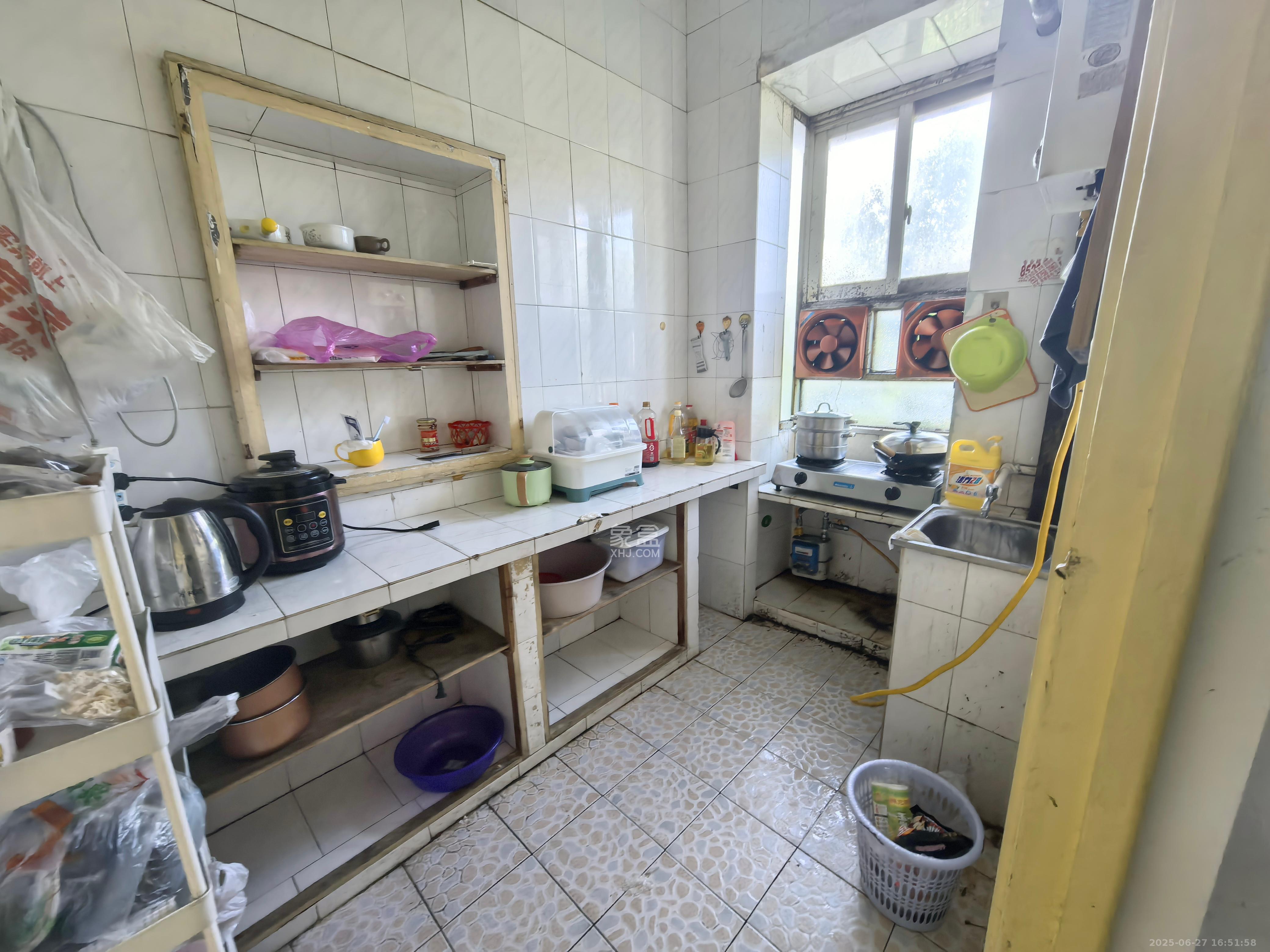 长坡社区 1室1厅1卫 700.0元/月 长坡社区 1室1厅1卫 700.0元/月室内图