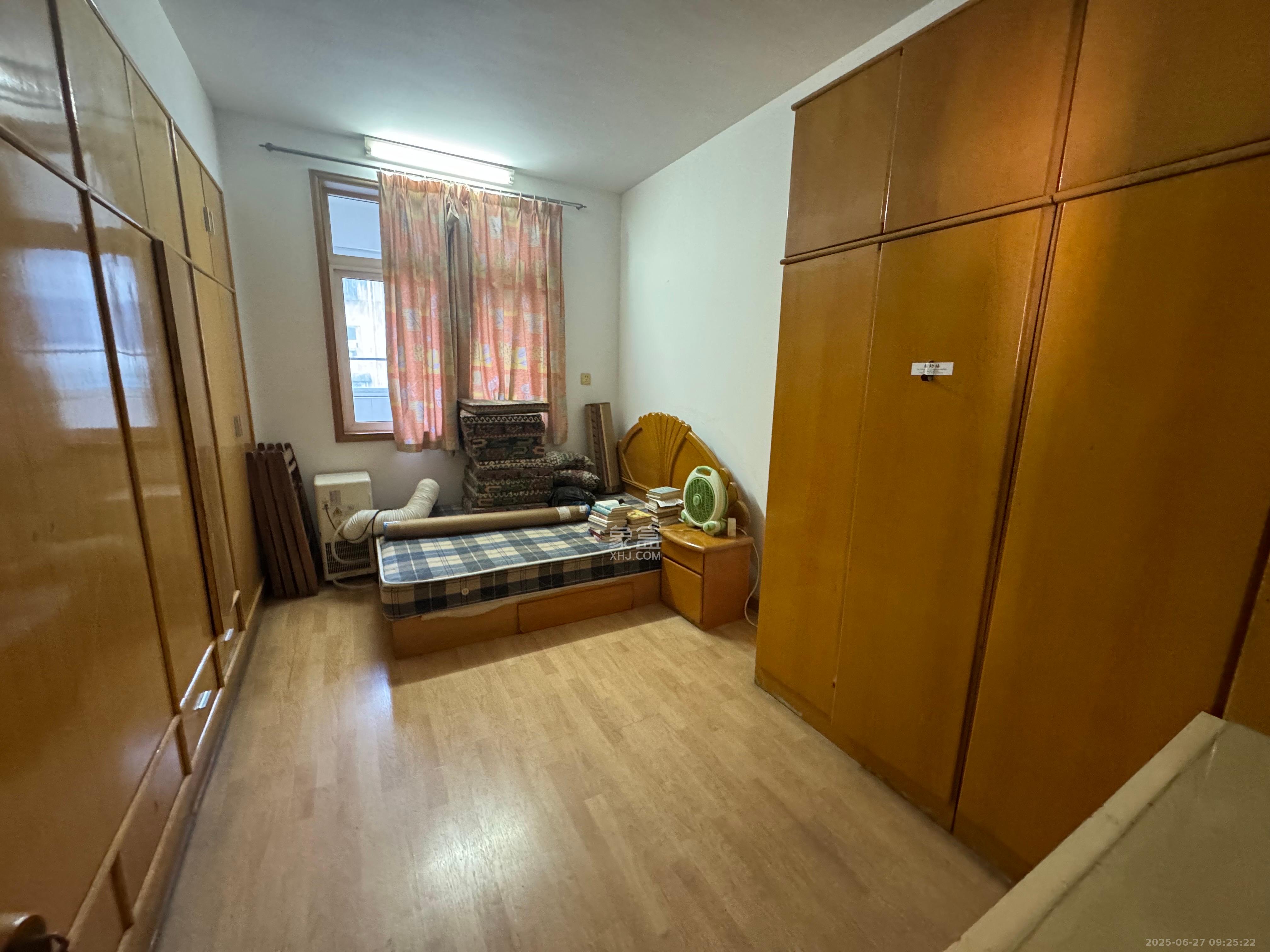 上麻园岭279号(原新华书店宿舍) 3室2厅1卫 2500.0元/月 上麻园岭279号(原新华书店宿舍) 3室2厅1卫 2500.0元/月室内图