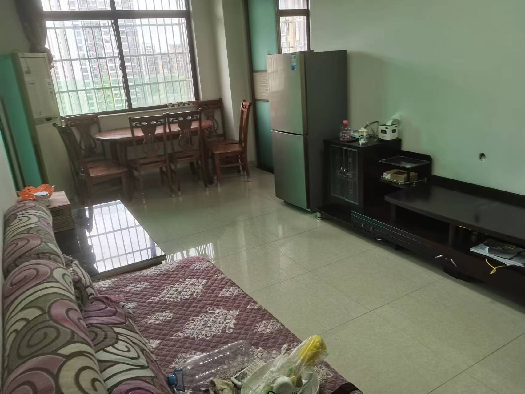 宜家广场 2室1厅1卫 2300.0元/月 宜家广场 2室1厅1卫 2300.0元/月室内图