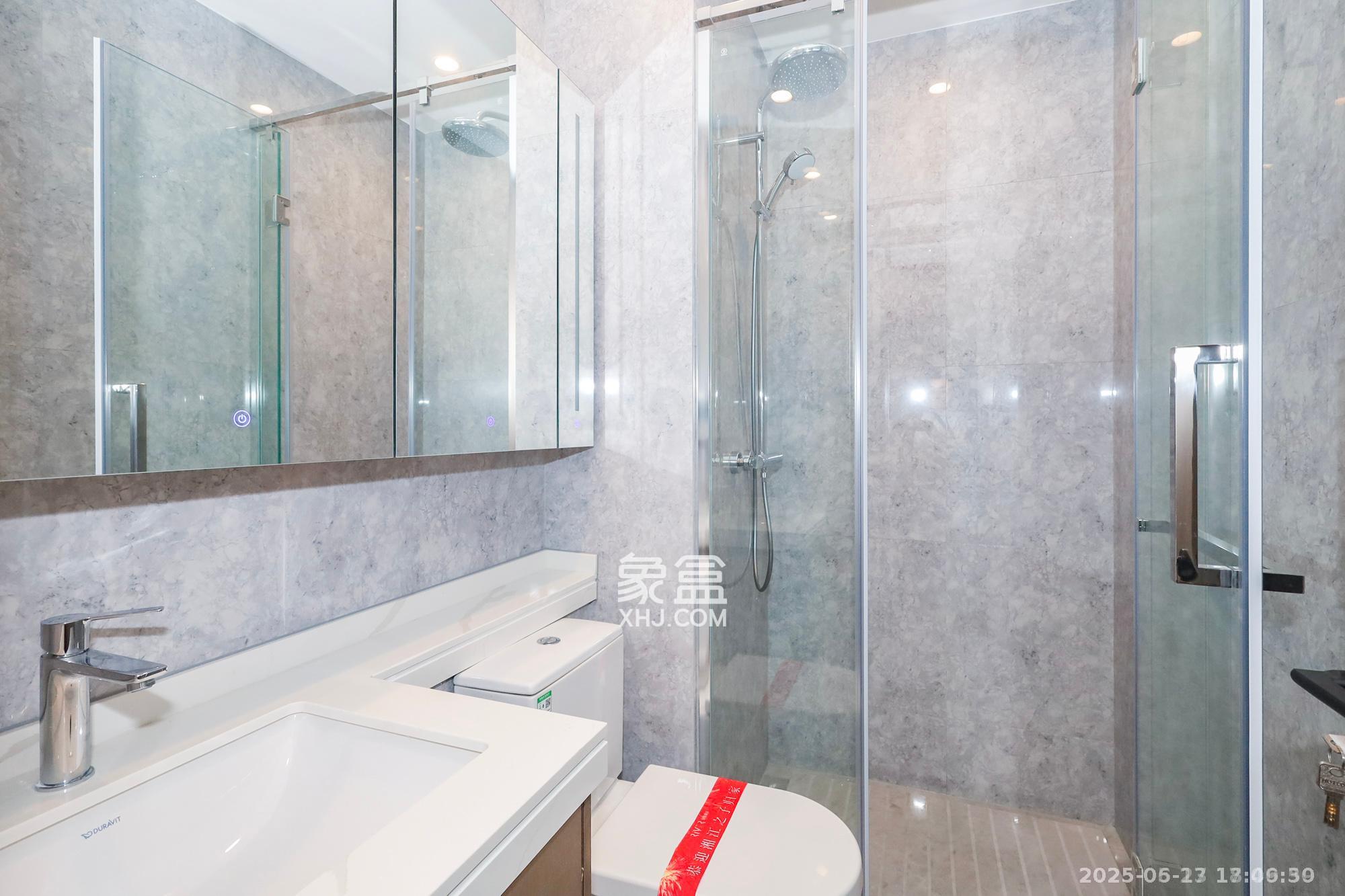 旭辉铂悦湘江  4室2厅2卫   15000.00元/月室内图