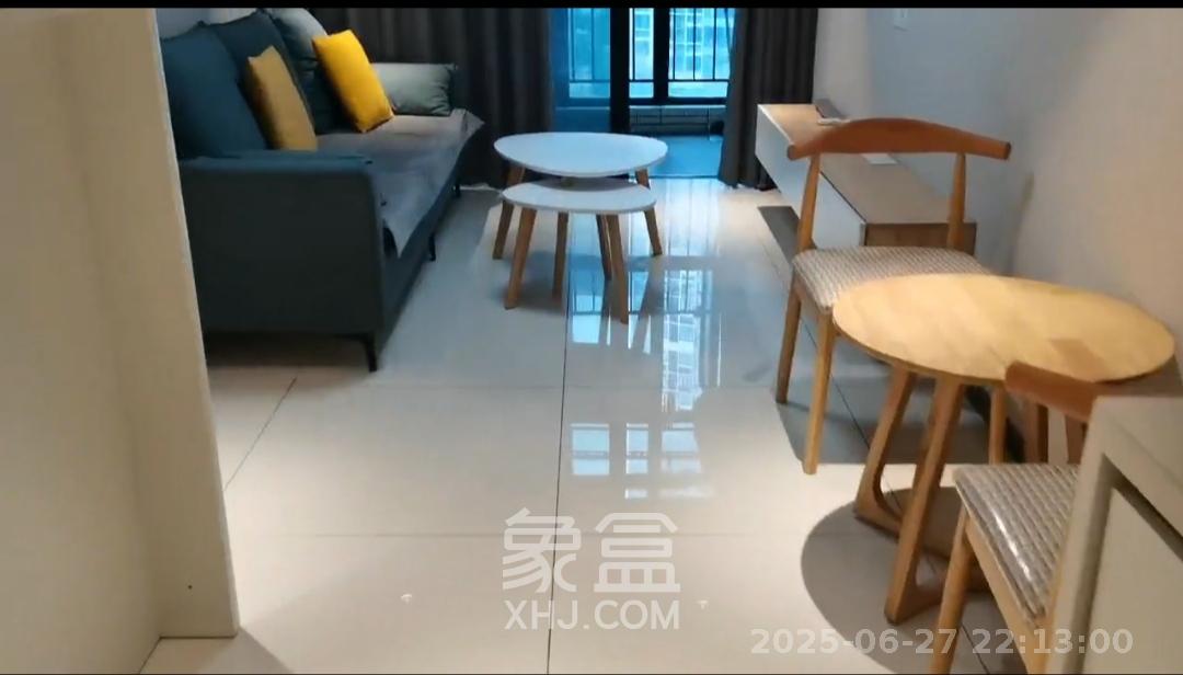 时代年华  3室2厅1卫   1500.00元/月室内图