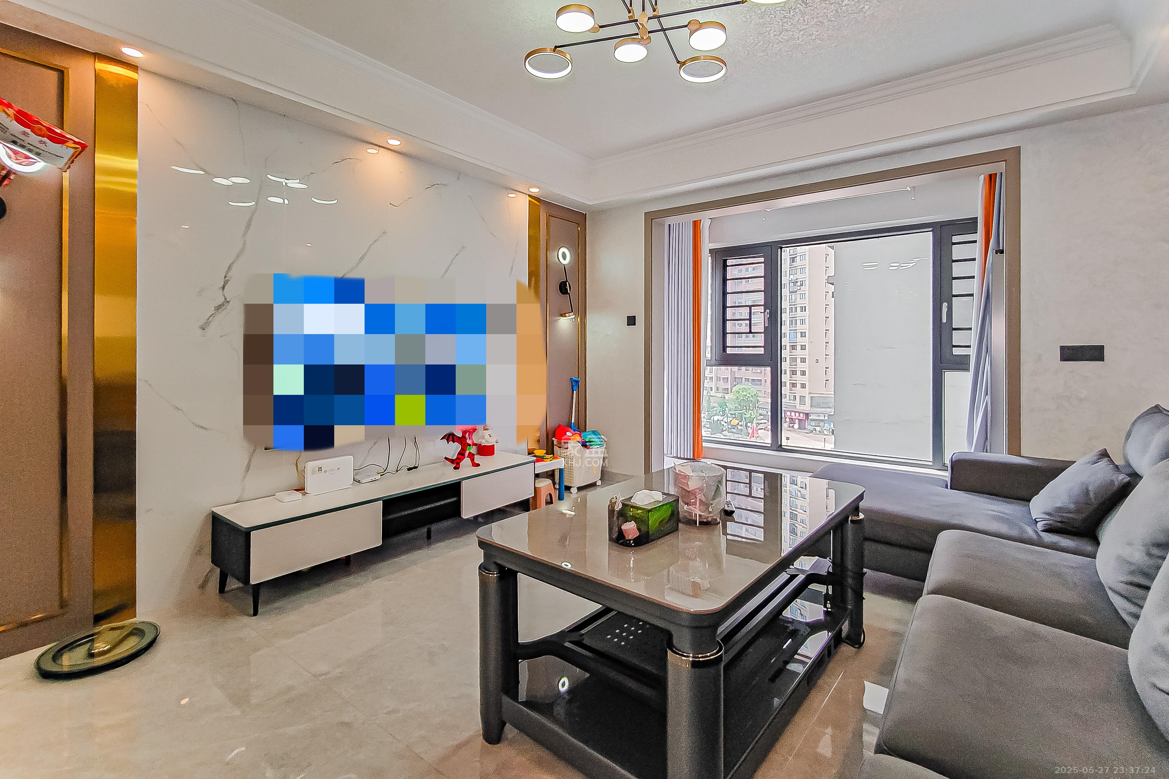 中建悦和城  3室2厅2卫    119.8万 中建悦和城  3室2厅2卫    119.8万客厅