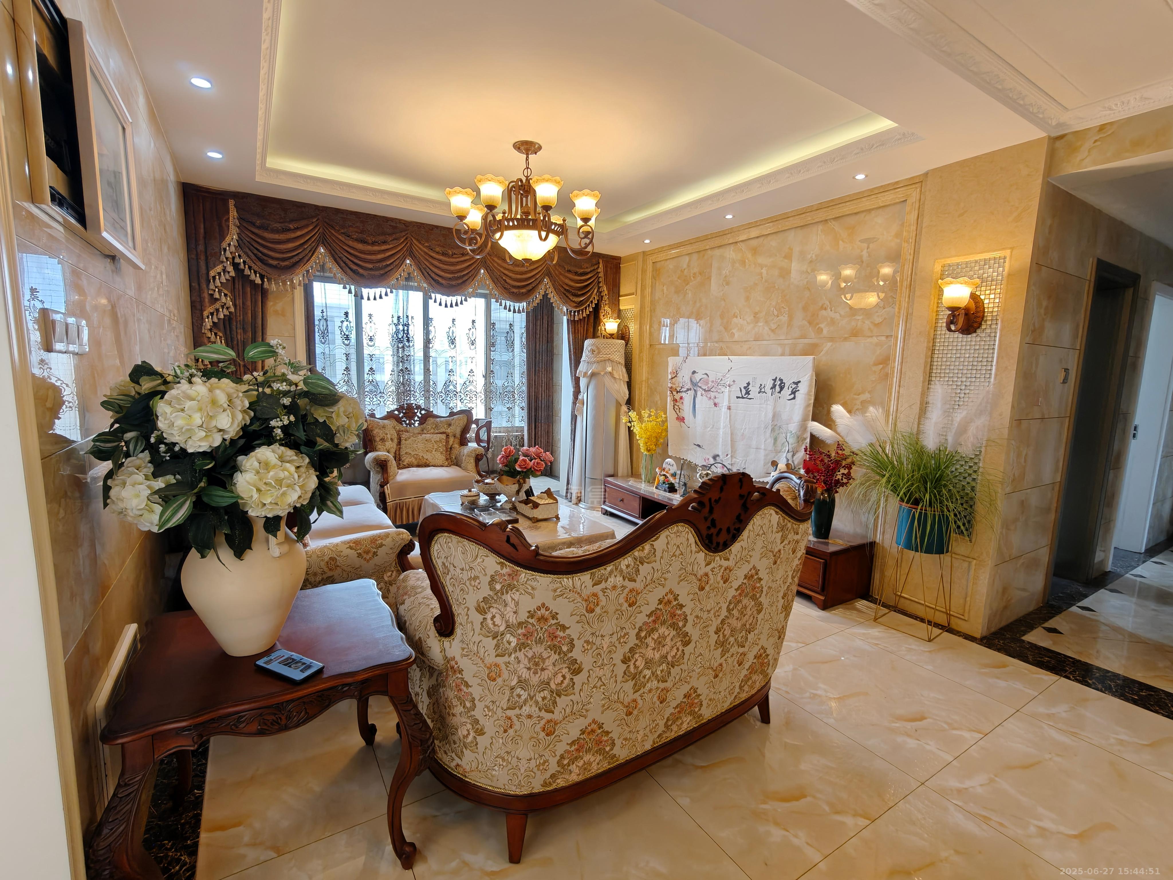 佳兆业金域天下三期 3室2厅1卫 2500.0元/月 佳兆业金域天下三期 3室2厅1卫 2500.0元/月室内图