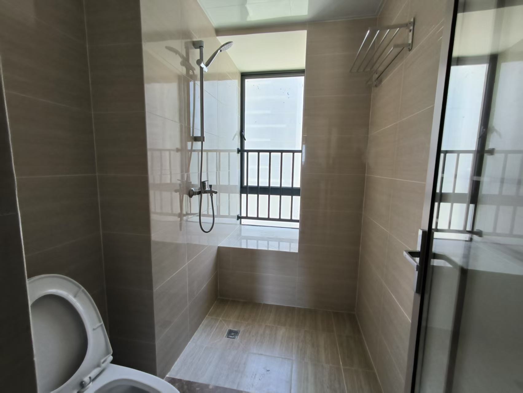 和风家园初心苑  3室2厅2卫    2500.0元/月室内图