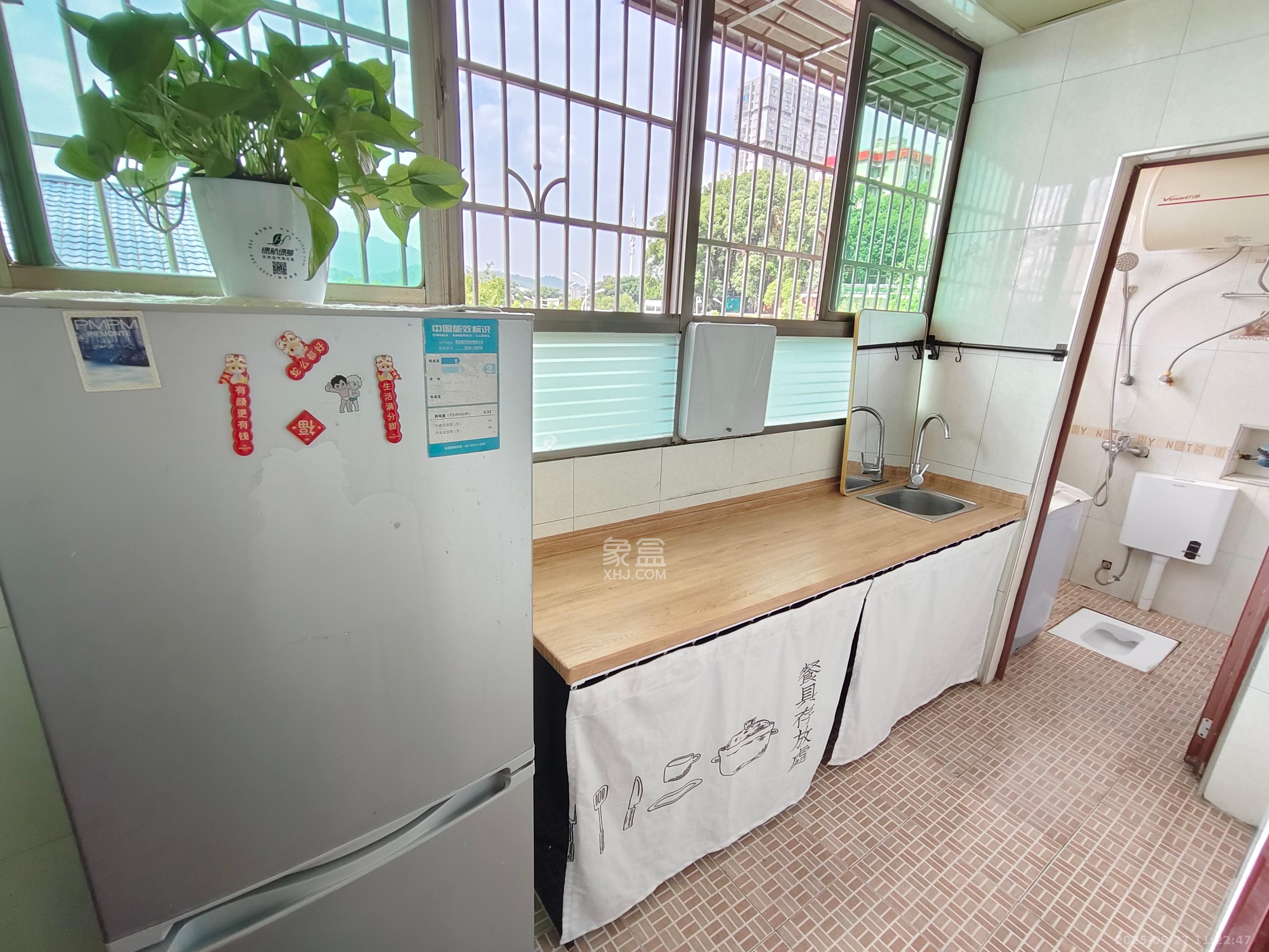 熊家湾安置小区  1室1厅1卫   1650.00元/月室内图