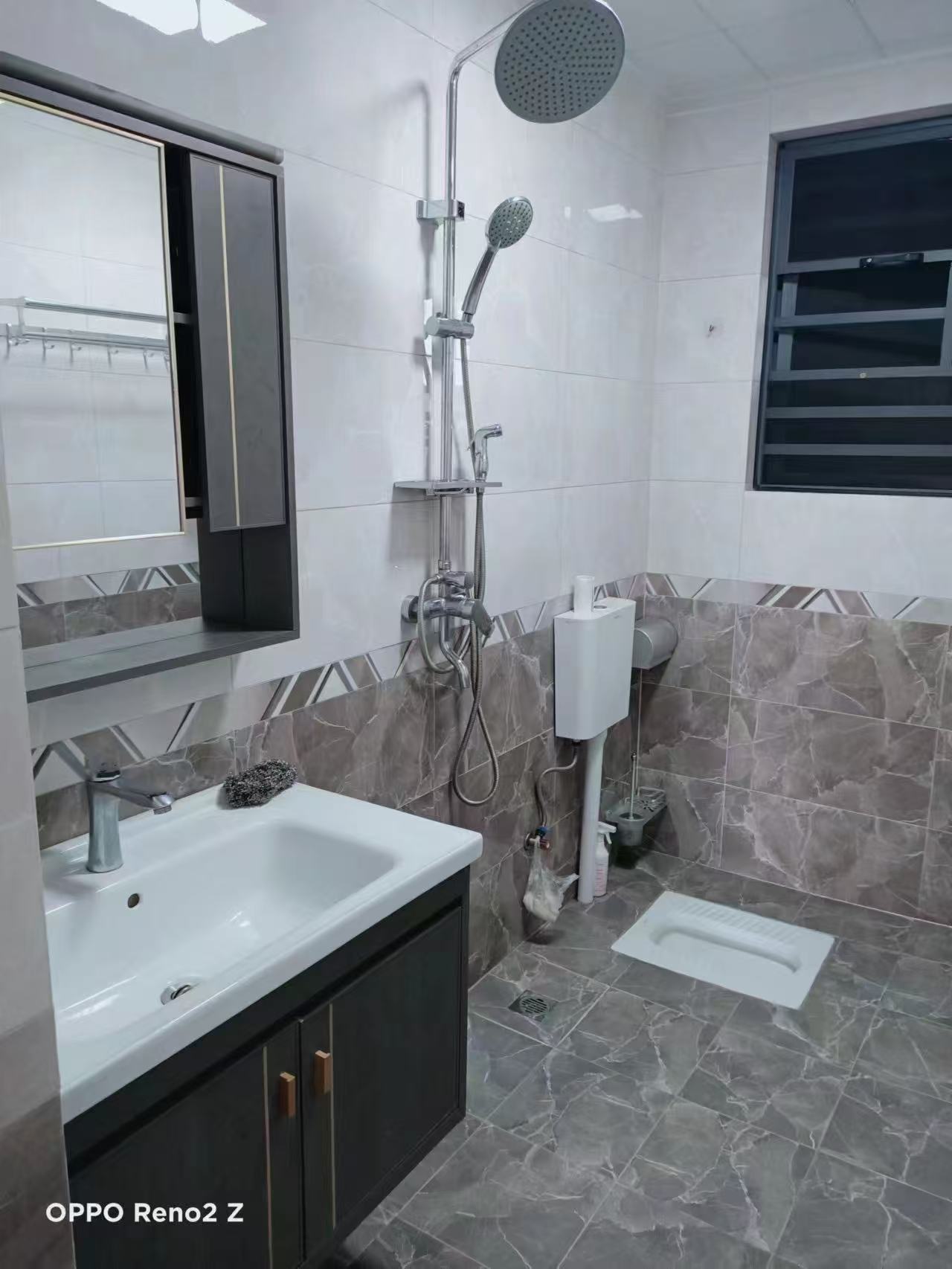 恩祥新城 3室1厅1卫 4500.0元/月 恩祥新城 3室1厅1卫 4500.0元/月室内图