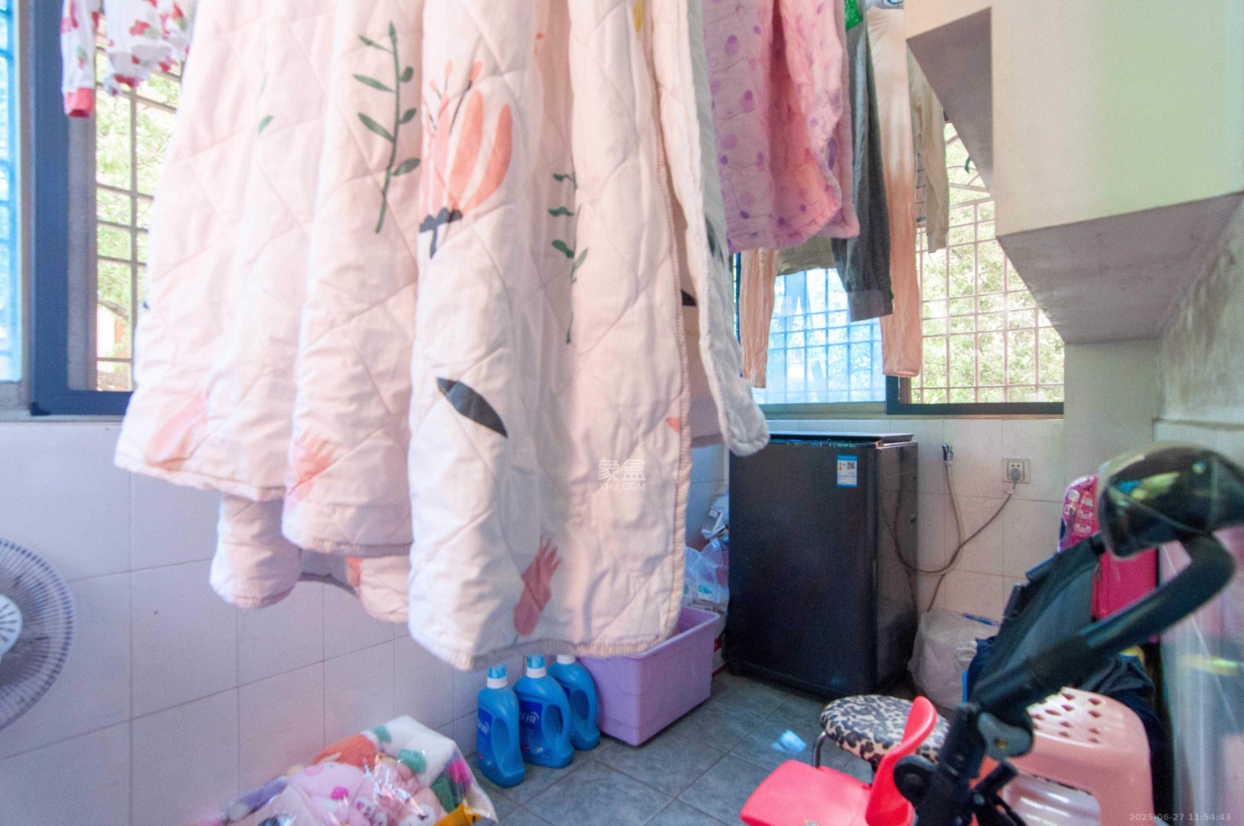 阳明山庄 4室2厅2卫 69.8万 阳明山庄 4室2厅2卫 69.8万其他