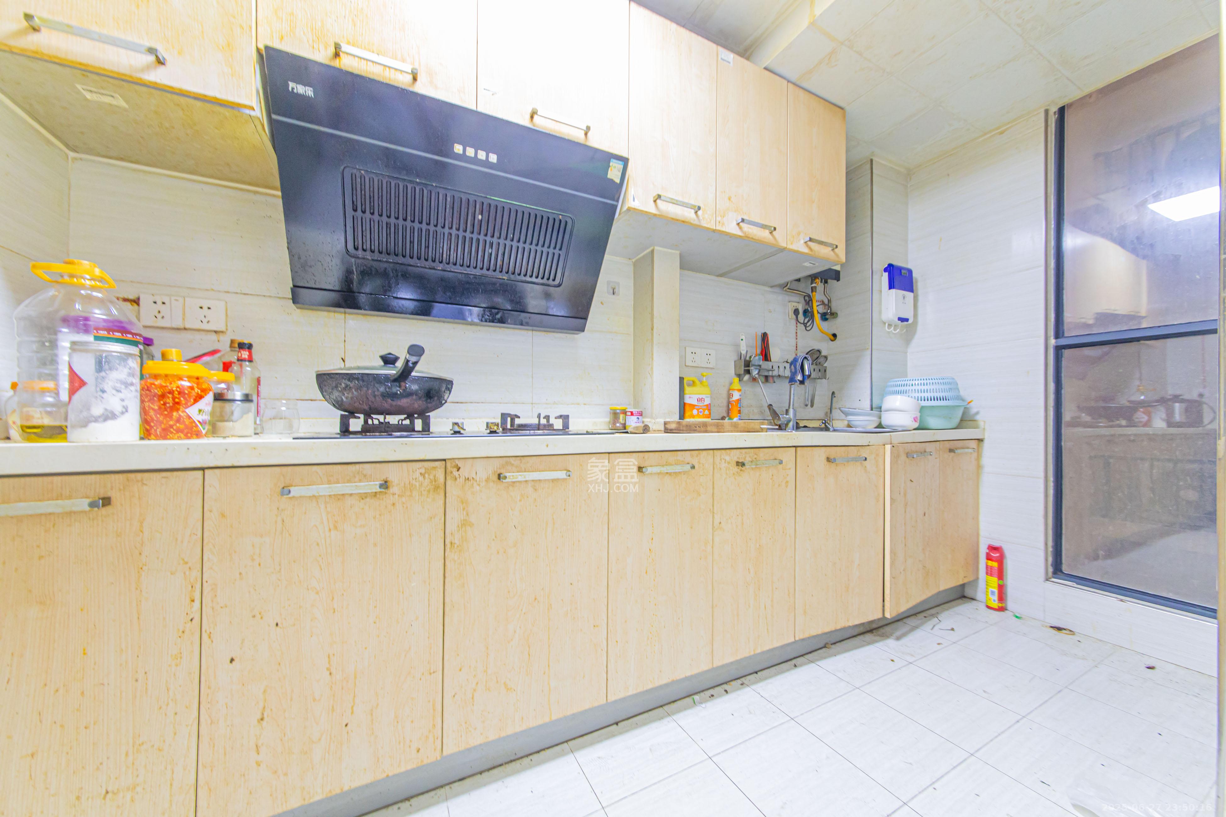 中建芙蓉嘉苑 3室2厅1卫 93.0万 中建芙蓉嘉苑 3室2厅1卫 93.0万厨房