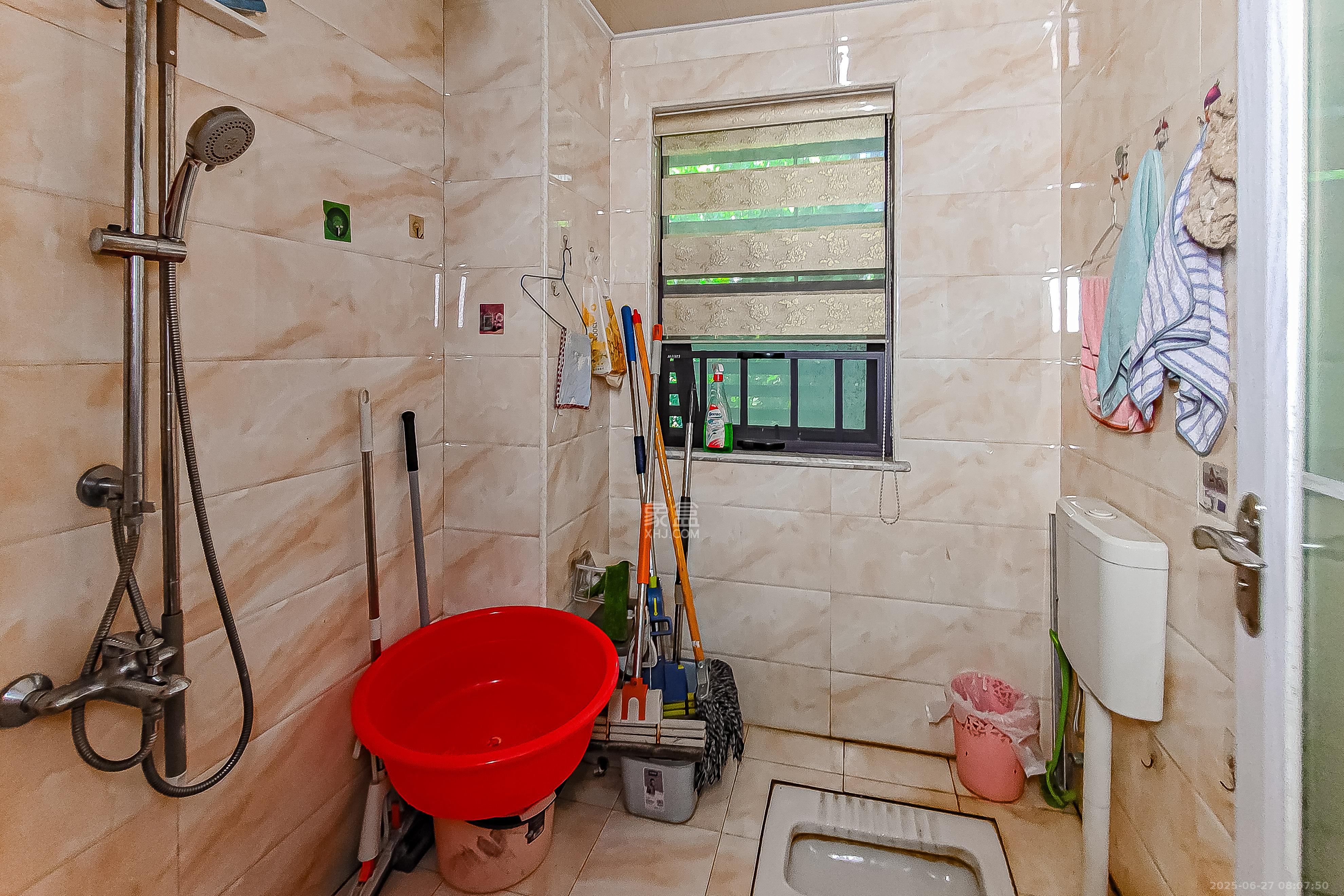 星湖湾一期洋房 4室2厅2卫 157.8万 星湖湾一期洋房 4室2厅2卫 157.8万卫生间