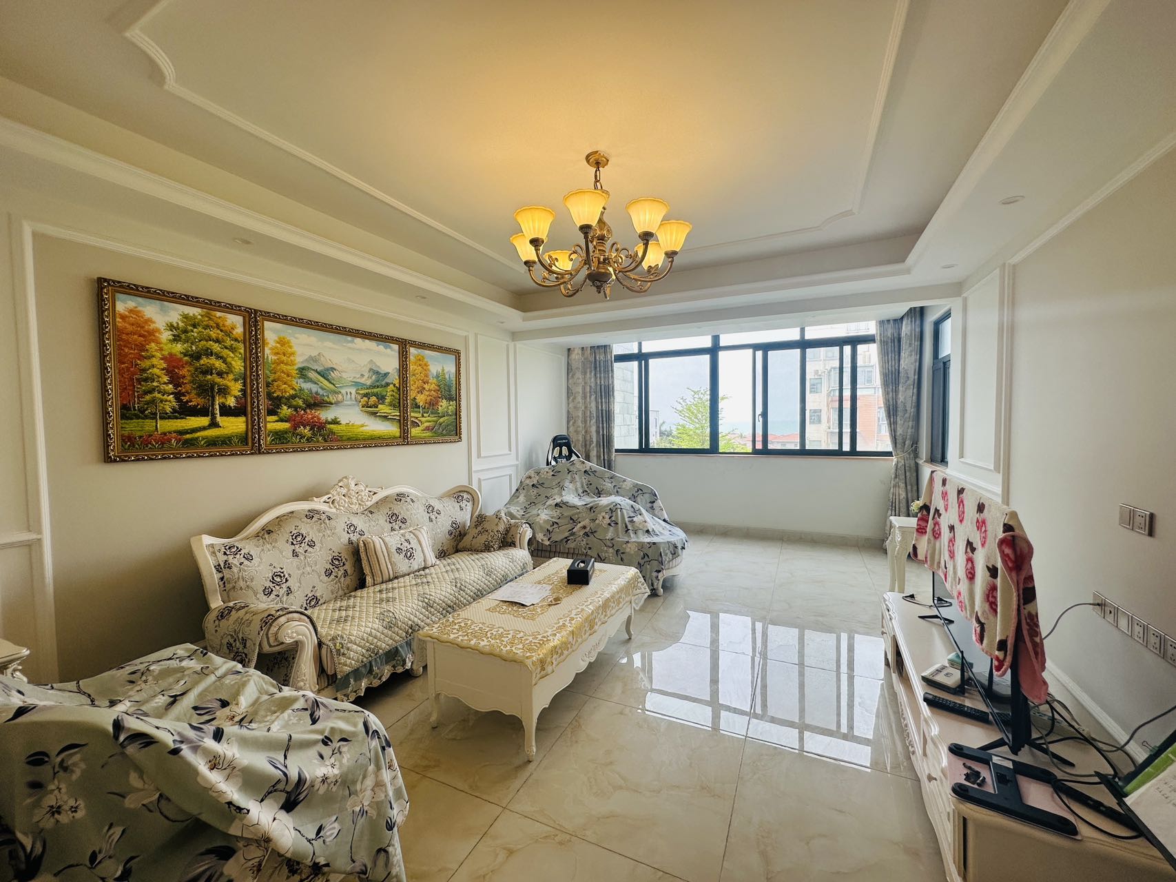 泰达天海国际 3室2厅2卫 4800.0元/月 泰达天海国际 3室2厅2卫 4800.0元/月室内图