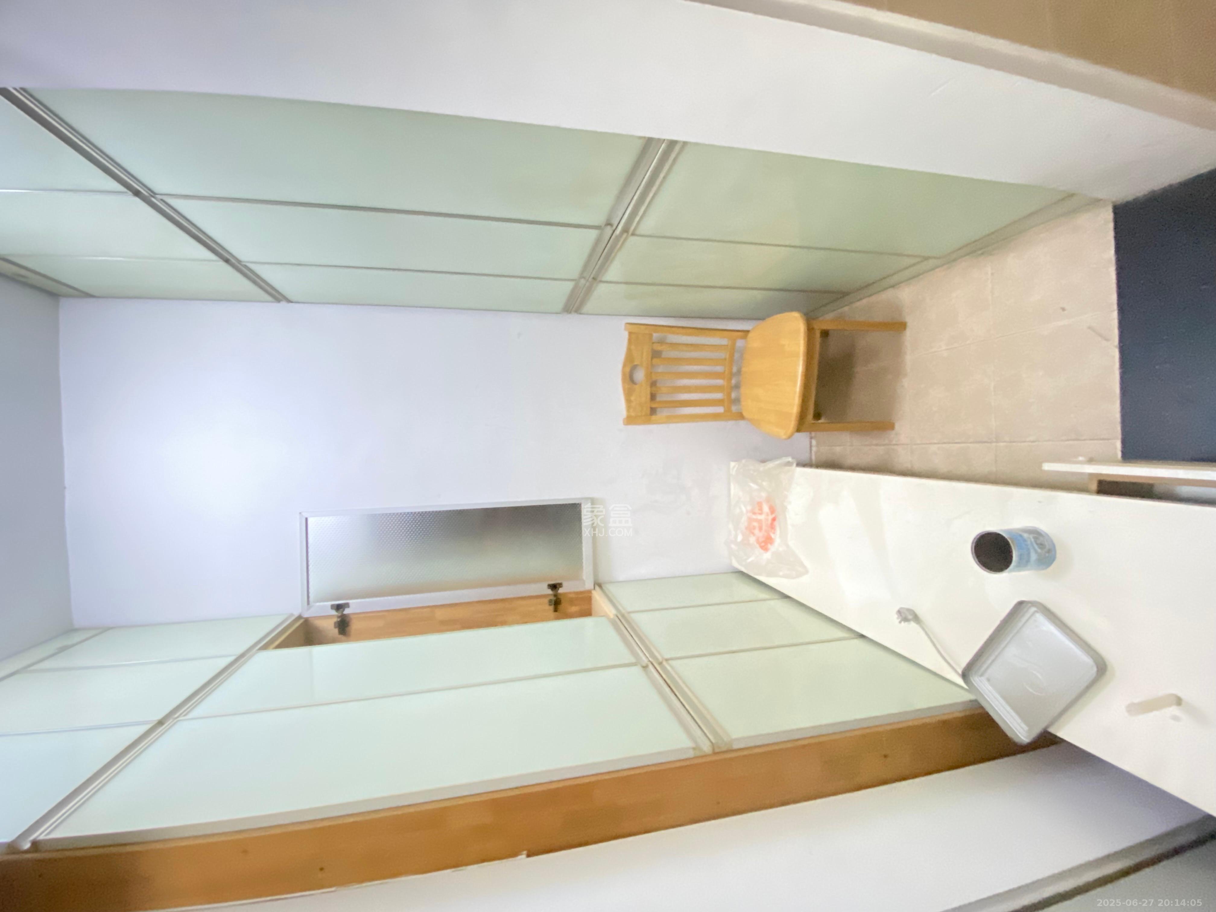 恒生碧水龙庭  2室1厅1卫   1700.00元/月室内图