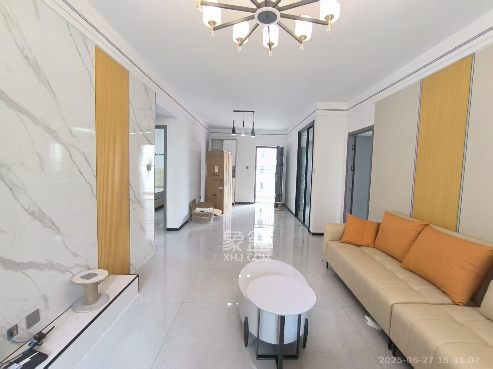 周南学府 3室2厅2卫 2800.0元/月 周南学府 3室2厅2卫 2800.0元/月室内图