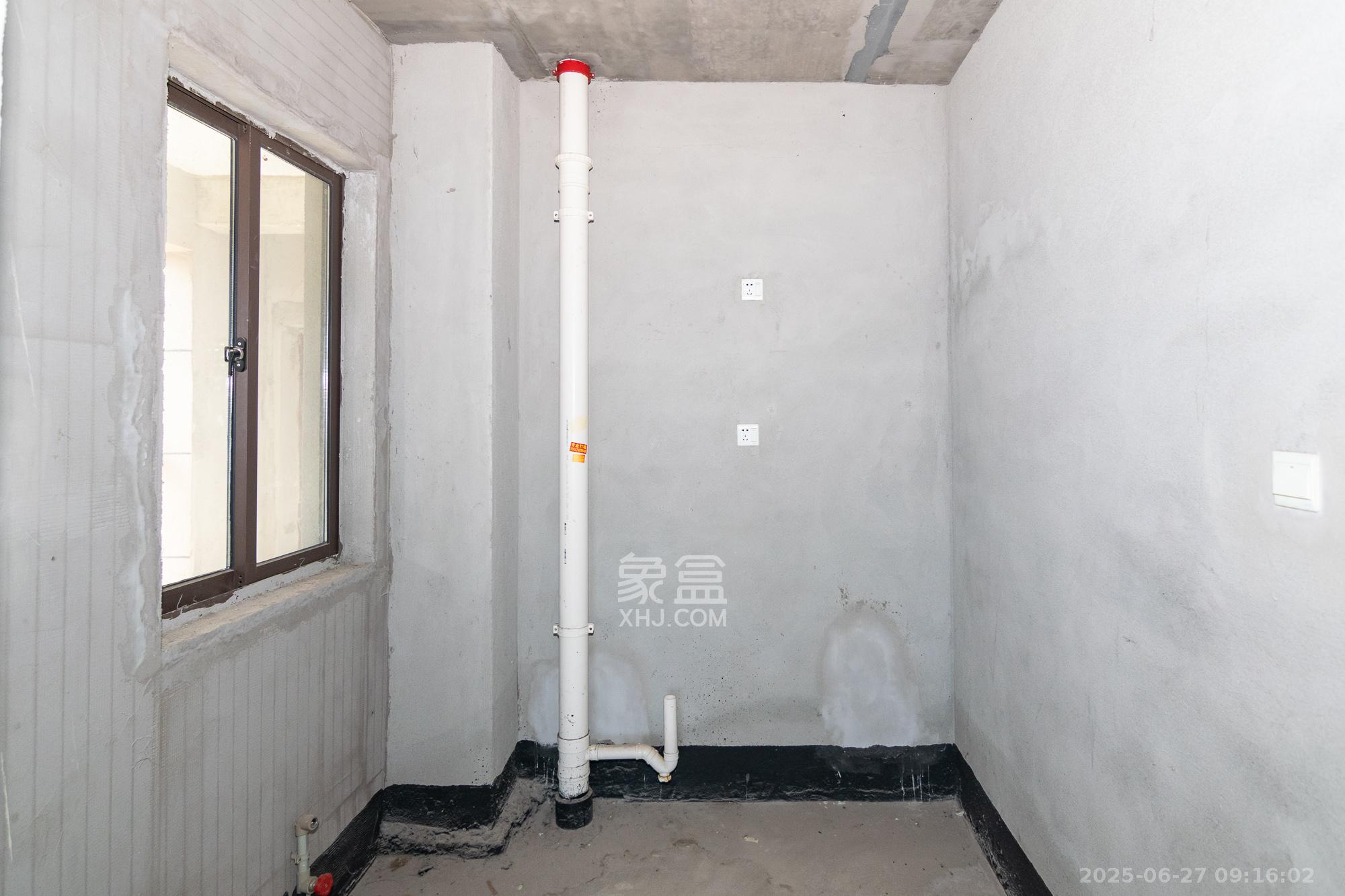 裕田奥莱小镇  2室2厅1卫    45.0万厨房