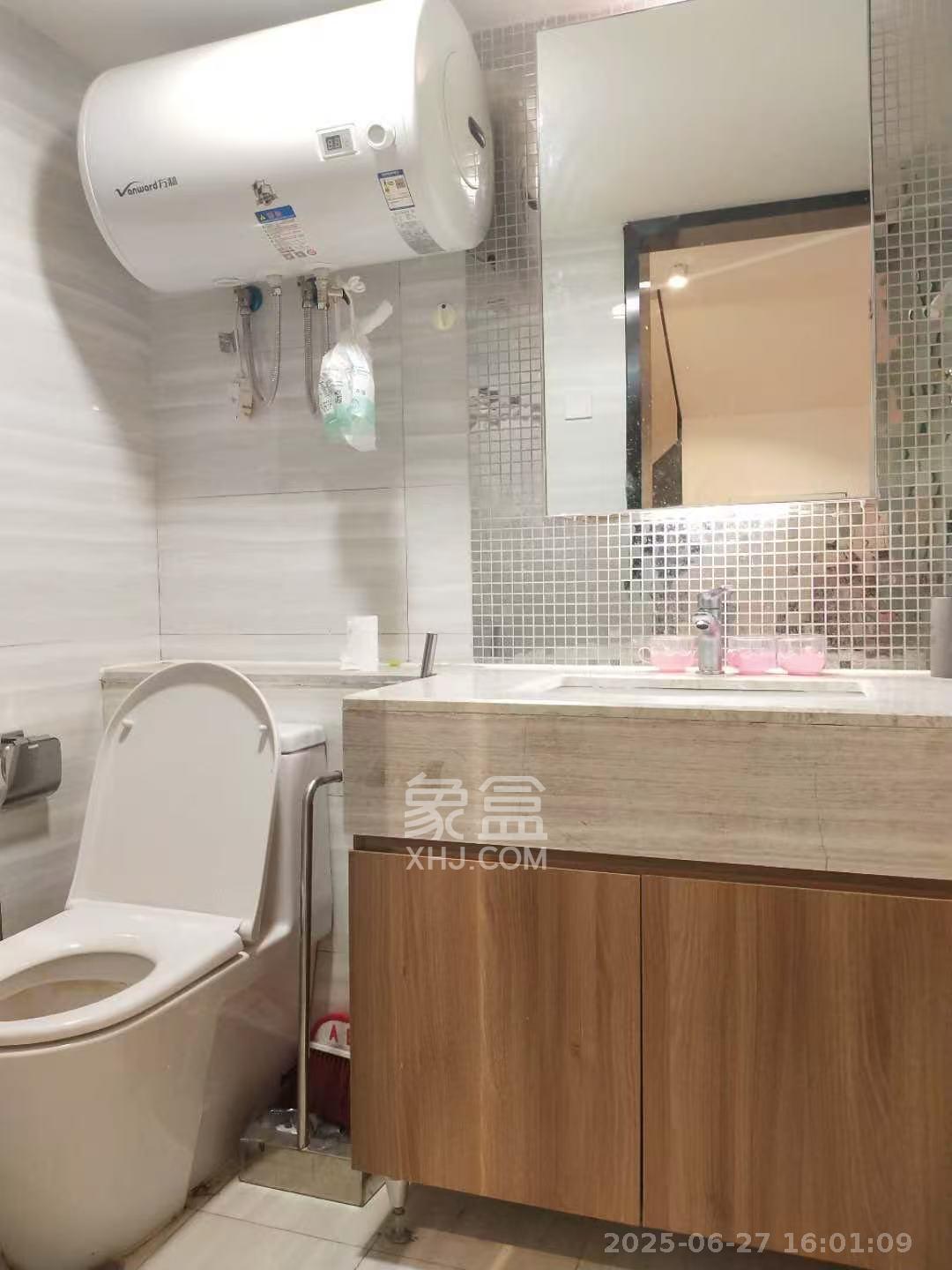 恒大翡翠华庭 1室1厅1卫 1800.0元/月 恒大翡翠华庭 1室1厅1卫 1800.0元/月室内图