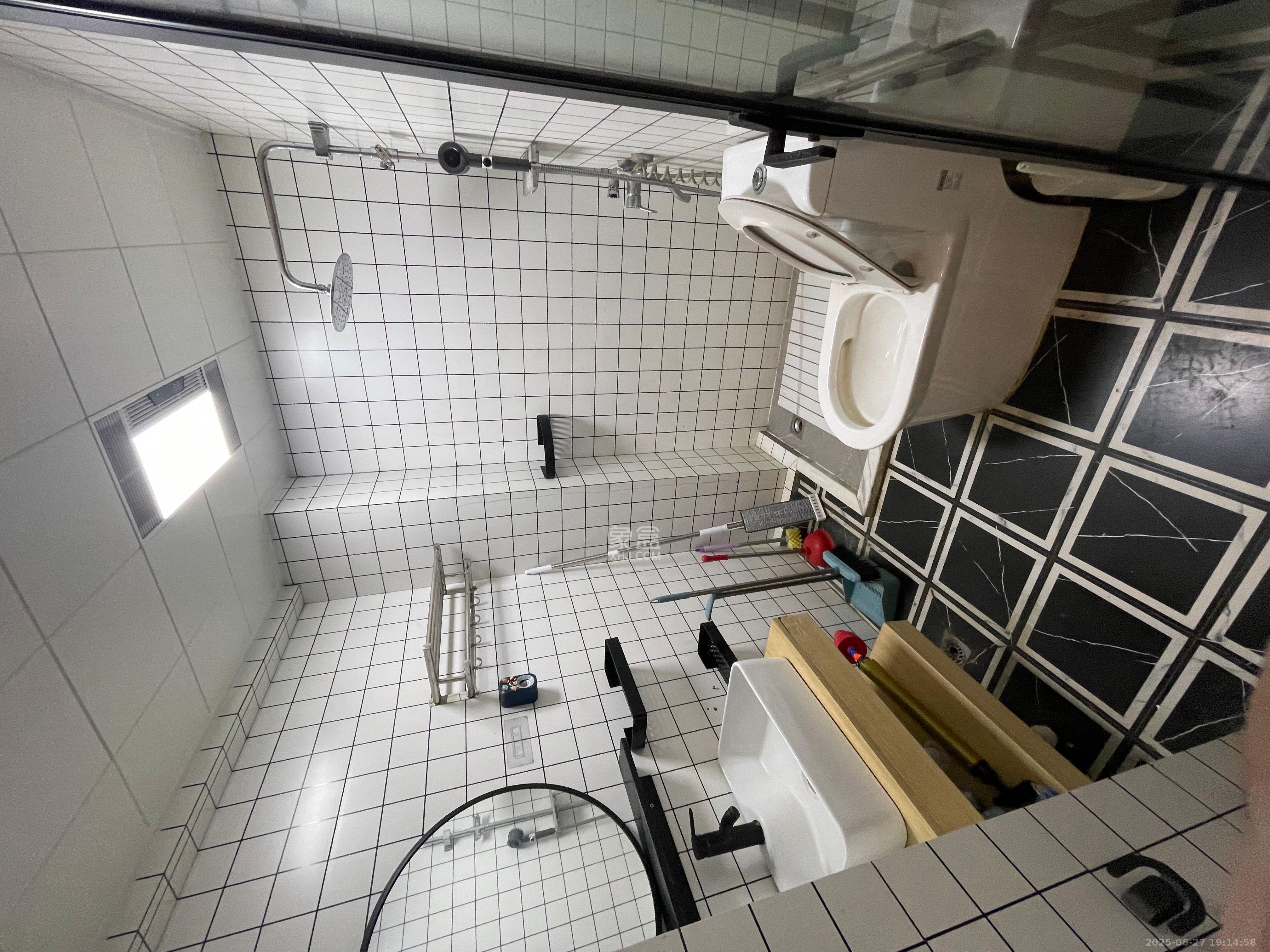 中交里城 1室1厅1卫 1800.0元/月 中交里城 1室1厅1卫 1800.0元/月室内图