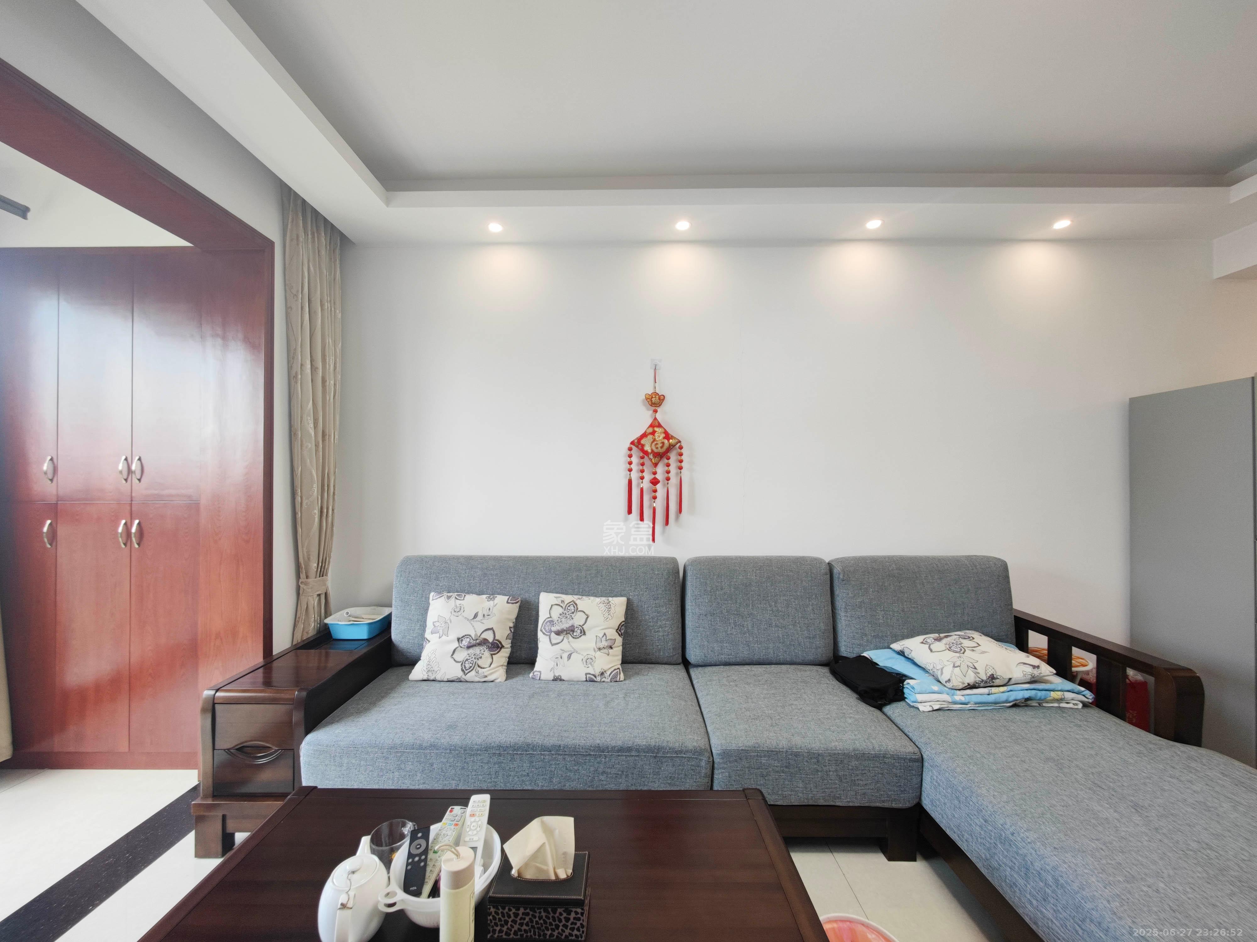 泰禹云开壹品  3室2厅1卫    98.0万 泰禹云开壹品  3室2厅1卫    98.0万客厅