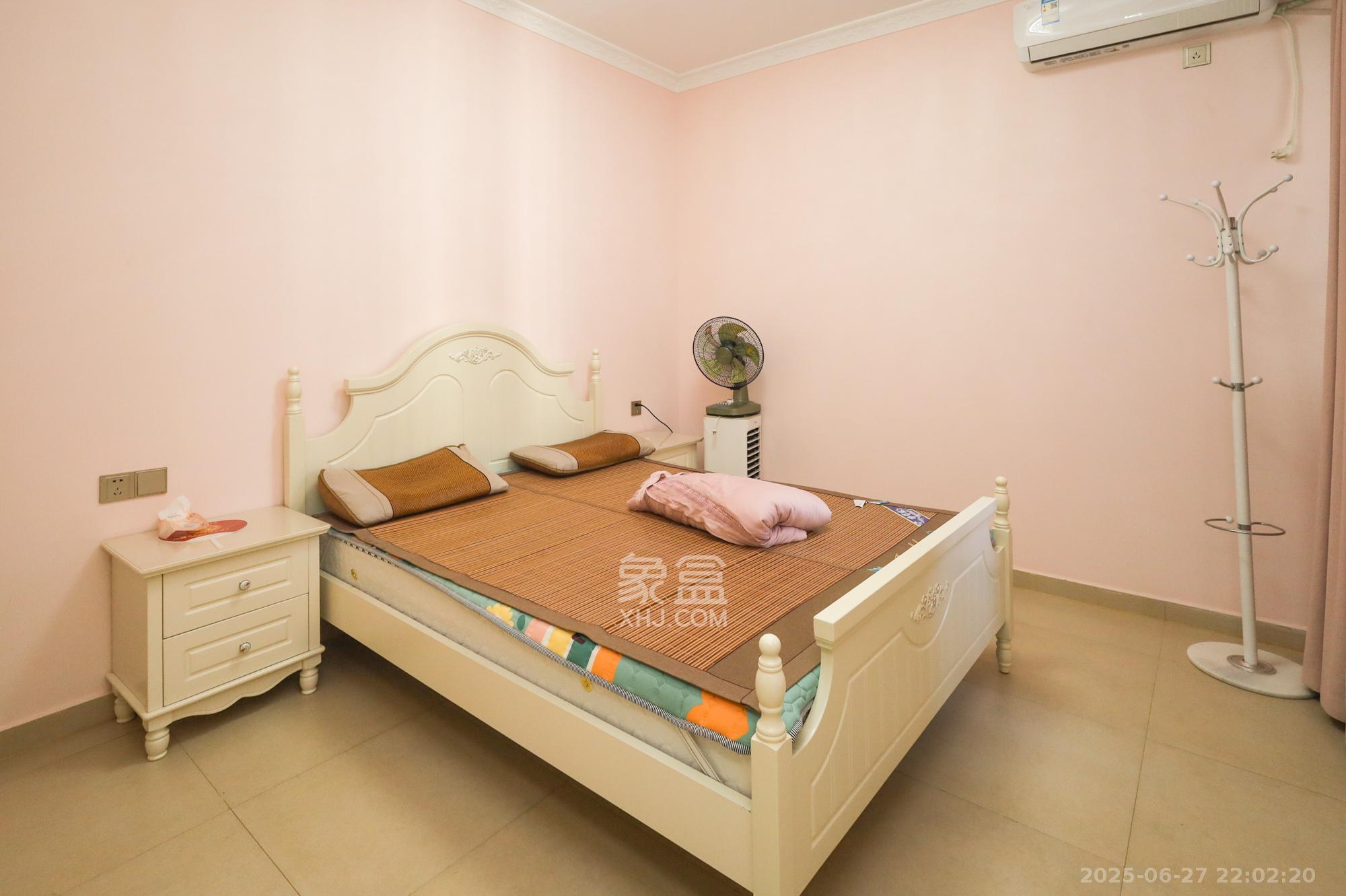 长沙雅居乐花园 3室2厅2卫 89.8万 长沙雅居乐花园 3室2厅2卫 89.8万卧室