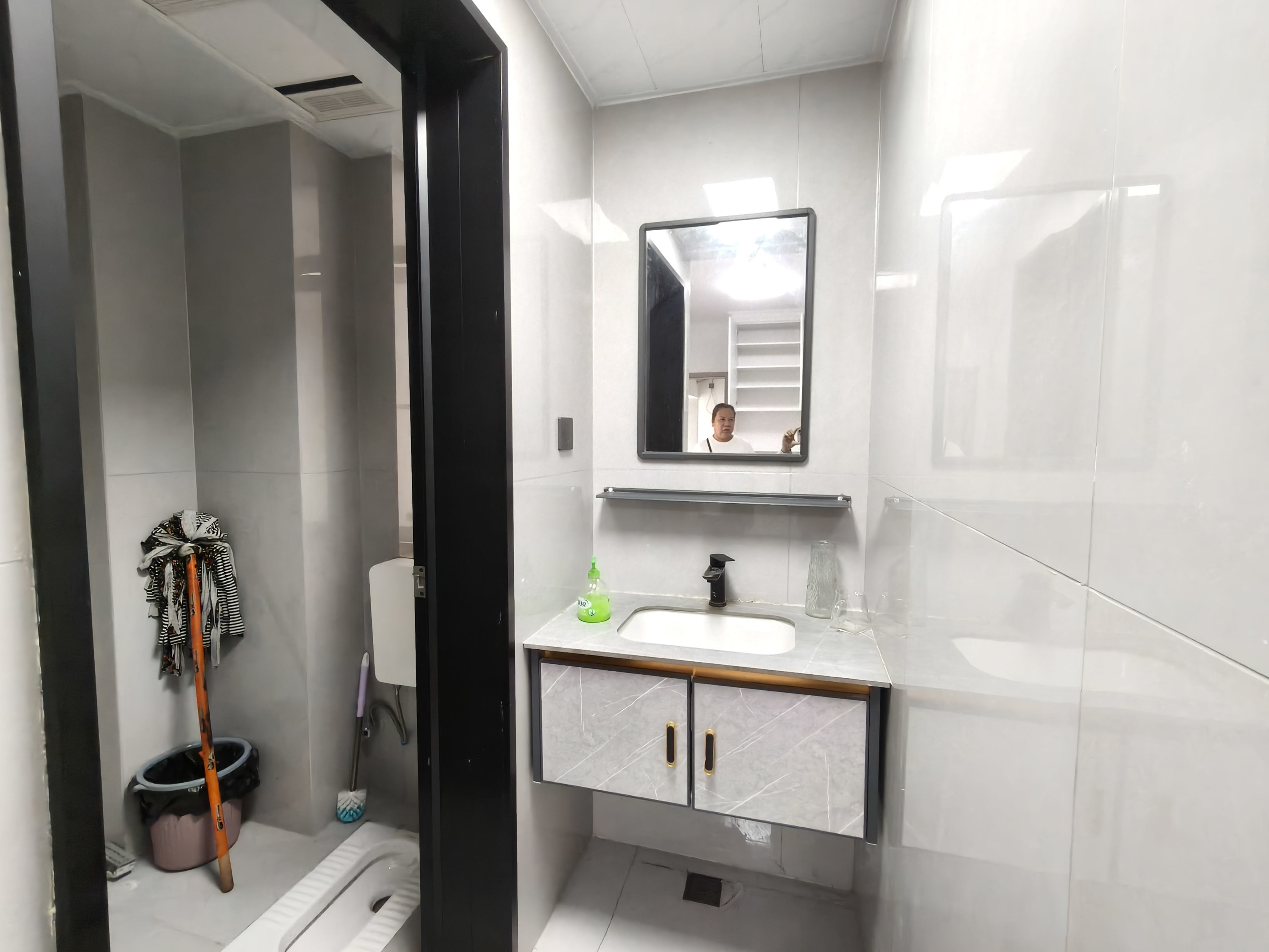 南门口安置小区二期 2室2厅1卫 2000.0元/月 南门口安置小区二期 2室2厅1卫 2000.0元/月室内图