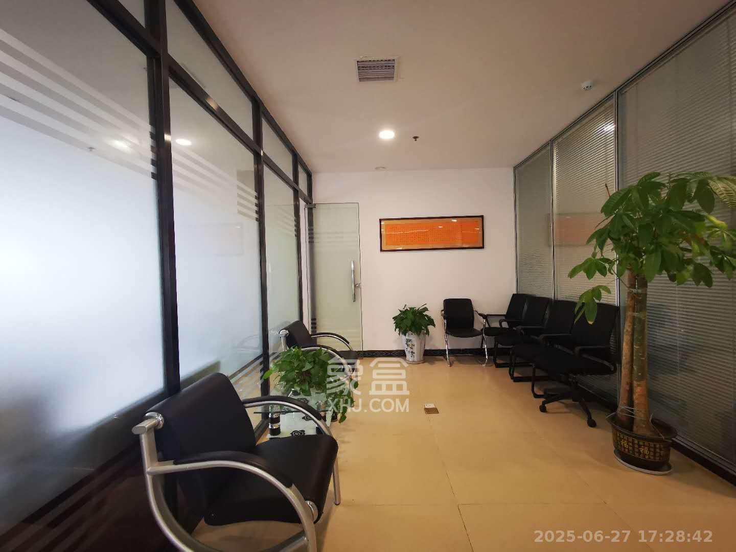 保利麓谷林语I区  3室2厅0卫    7500.0元/月室内图