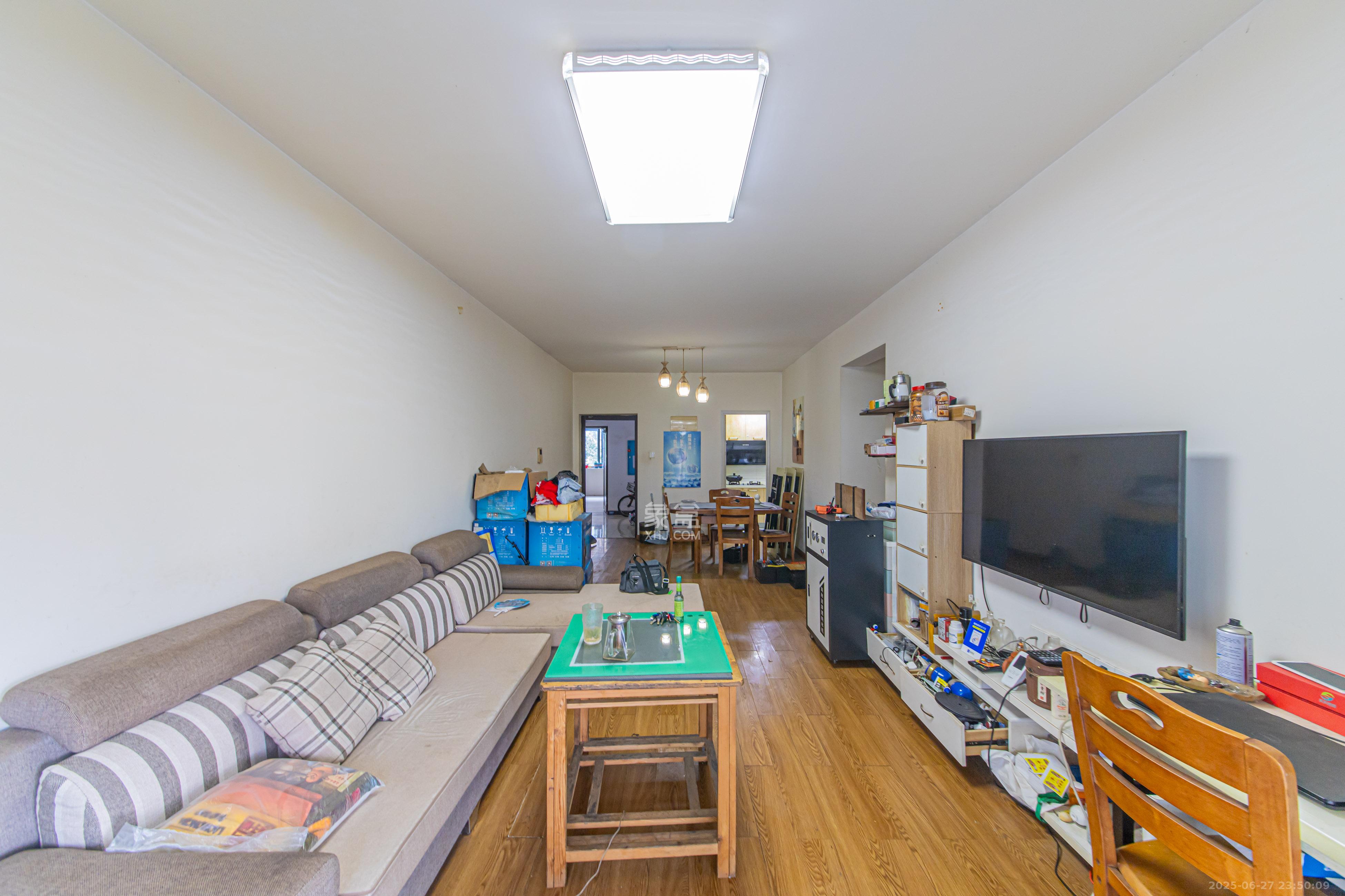 中建芙蓉嘉苑 3室2厅1卫 93.0万 中建芙蓉嘉苑 3室2厅1卫 93.0万客厅