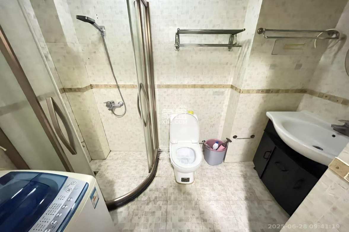 YO领域(领御大厦) 1室1厅1卫 1850.00元/月 YO领域(领御大厦) 1室1厅1卫 1850.00元/月室内图