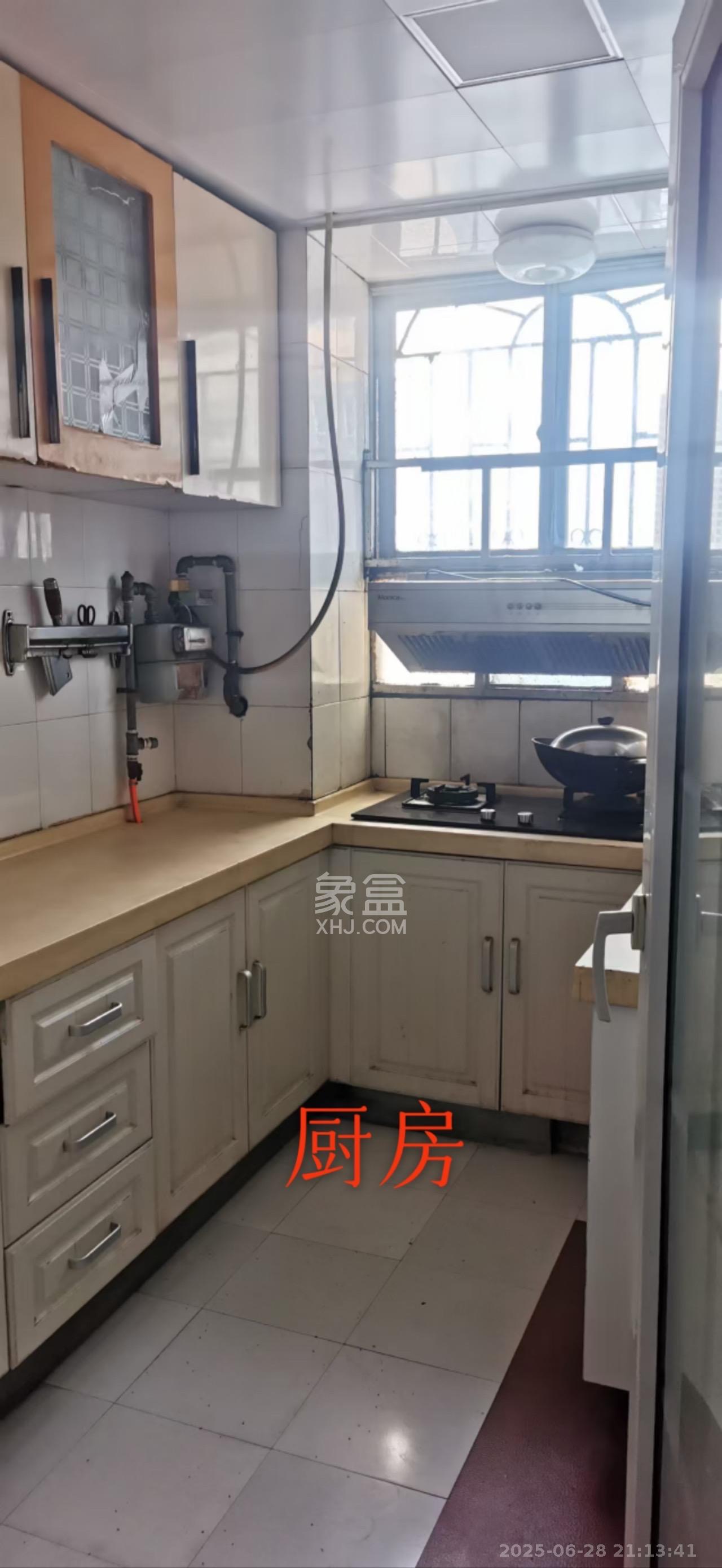 三泰街新富城 4室2厅2卫 4000.0元/月 三泰街新富城 4室2厅2卫 4000.0元/月室内图